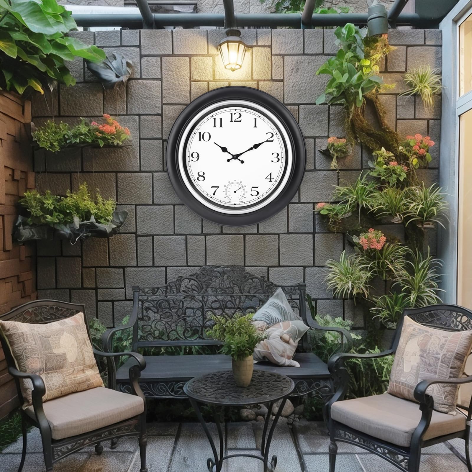 JoFomp Grande horloge d'extérieur étanche avec thermomètre – 45,7 cm silencieuse, sans tic-tac, horloge murale à quartz à piles pour patio, maison, piscine, jardin, porche, terrasse (argent, 45,7 cm)