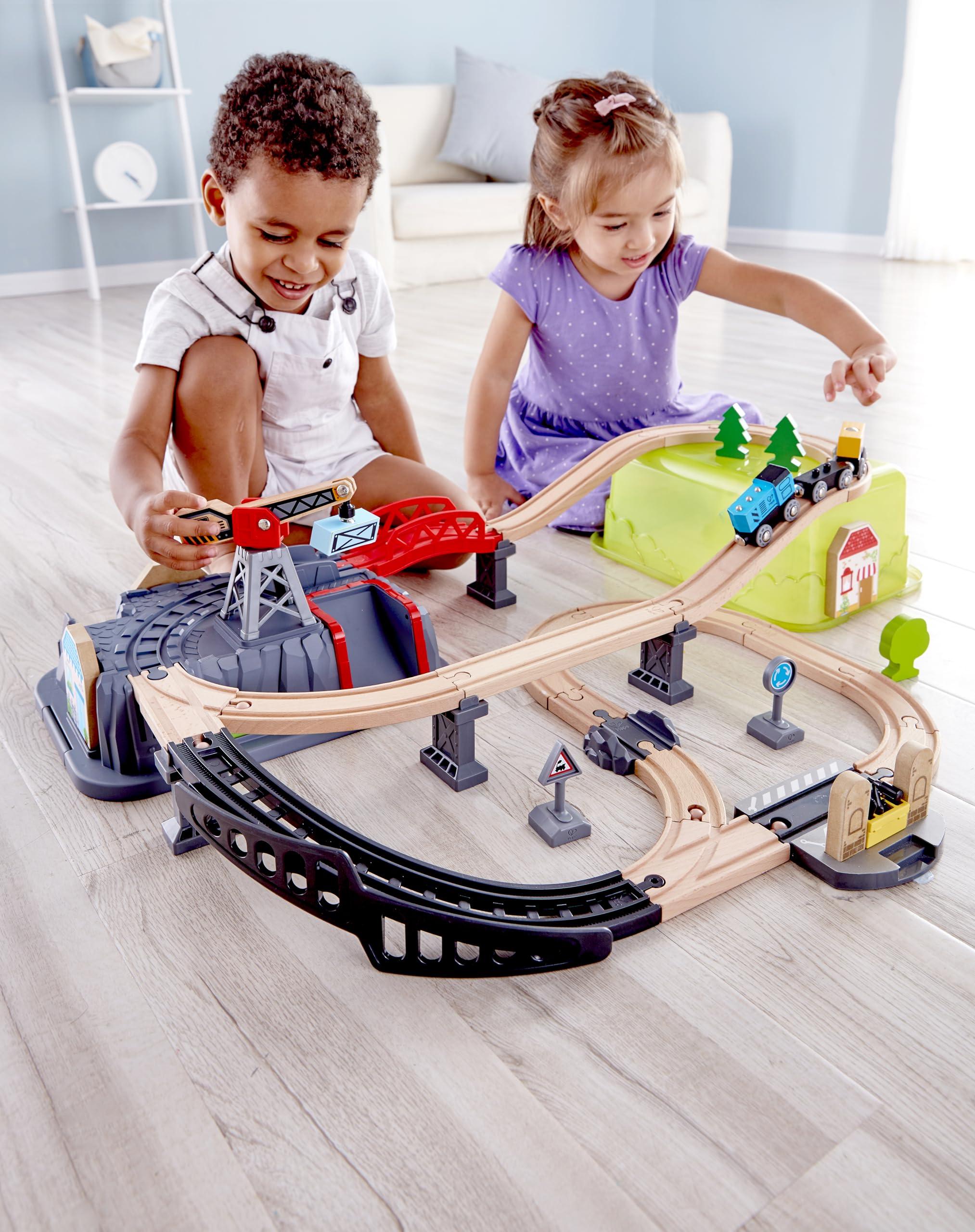 Hape- Juego de Bloques de Tren de Ciudad (Toynamics E3764)