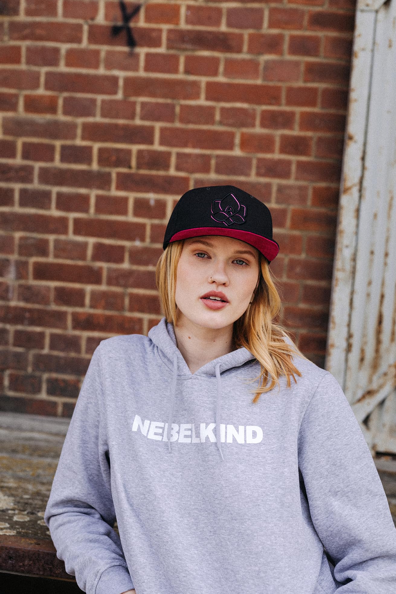 Nebelkind Casquette Snapback-Hommes Femmes Der Keller Noir, Taille Unique onesize, Taille réglable, Unisexe, Style Streetwear, Casquette de Baseball avec visière Droite, Retro