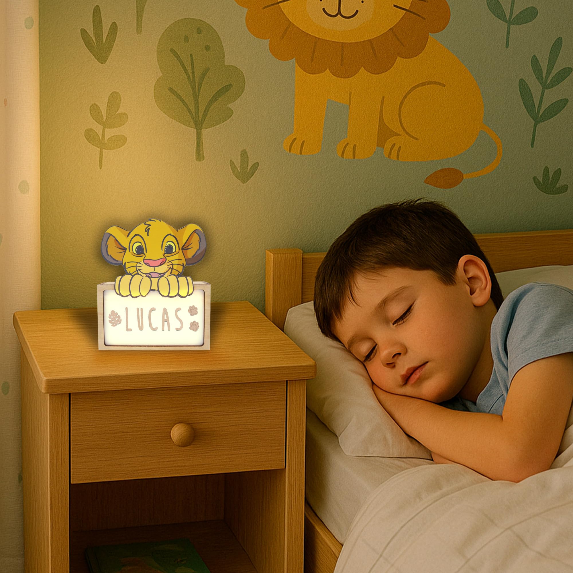 WONDEE Disney Lampada Re Leone Simba Bambini Personalizzata Con Nome - Lampada Luce Notturna Bambini Simba, Regali Neonato e Regalo Battesimo Bimbo e Bimba, Disney idee Regalo Re Leone