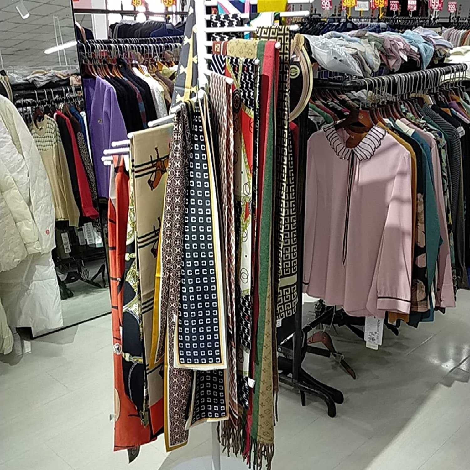 Soporte de metal ajustable para mostrar bufandas, cinturones, pantalones y sábanas. Organizador versátil para uso minorista y doméstico