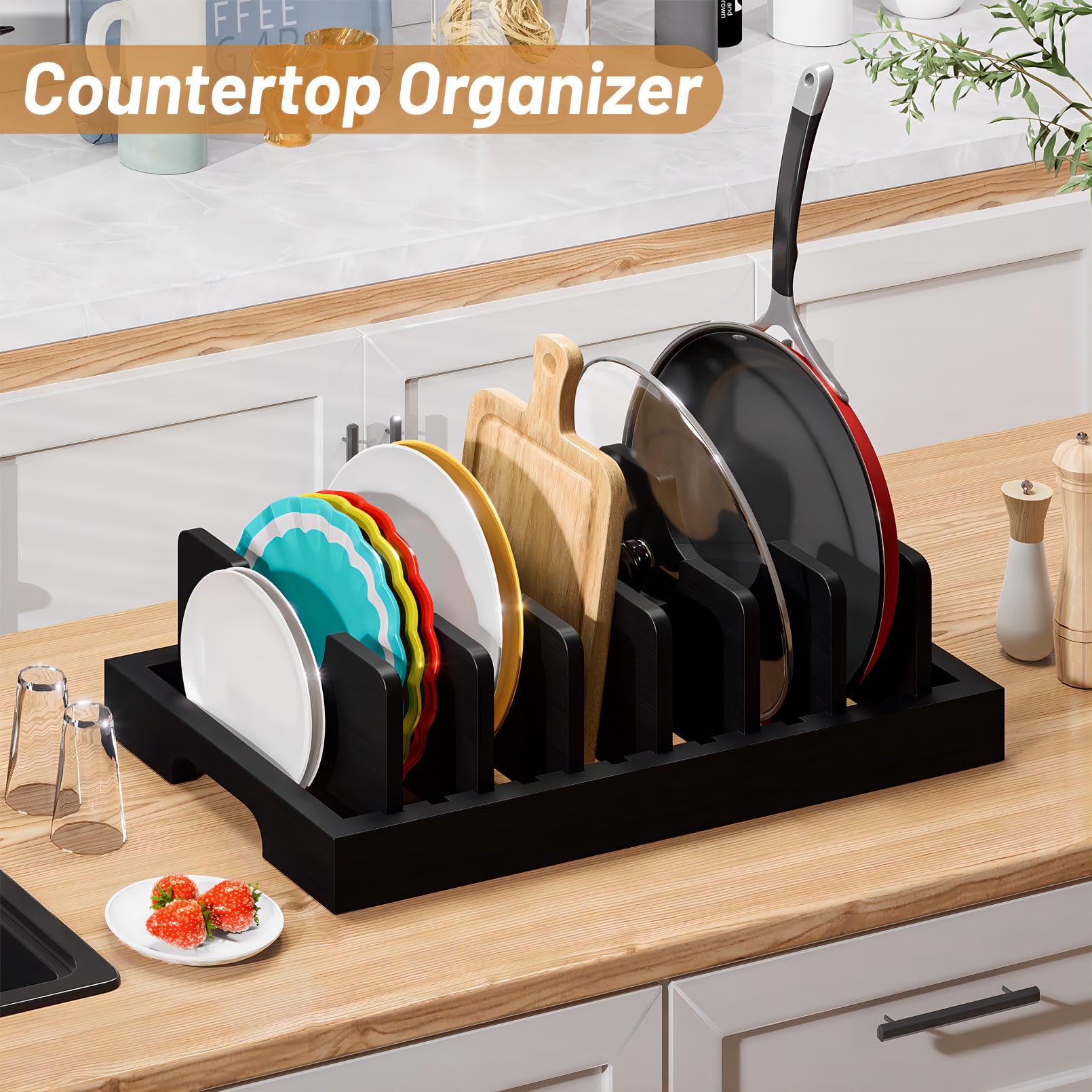 Kiasthome Organizador de ollas y sartenes de bambú, organizador de tapa de olla, organizador de gabinete de cocina con 7 separadores ajustables para ollas, sartenes, bandejas para hornear, tablas de