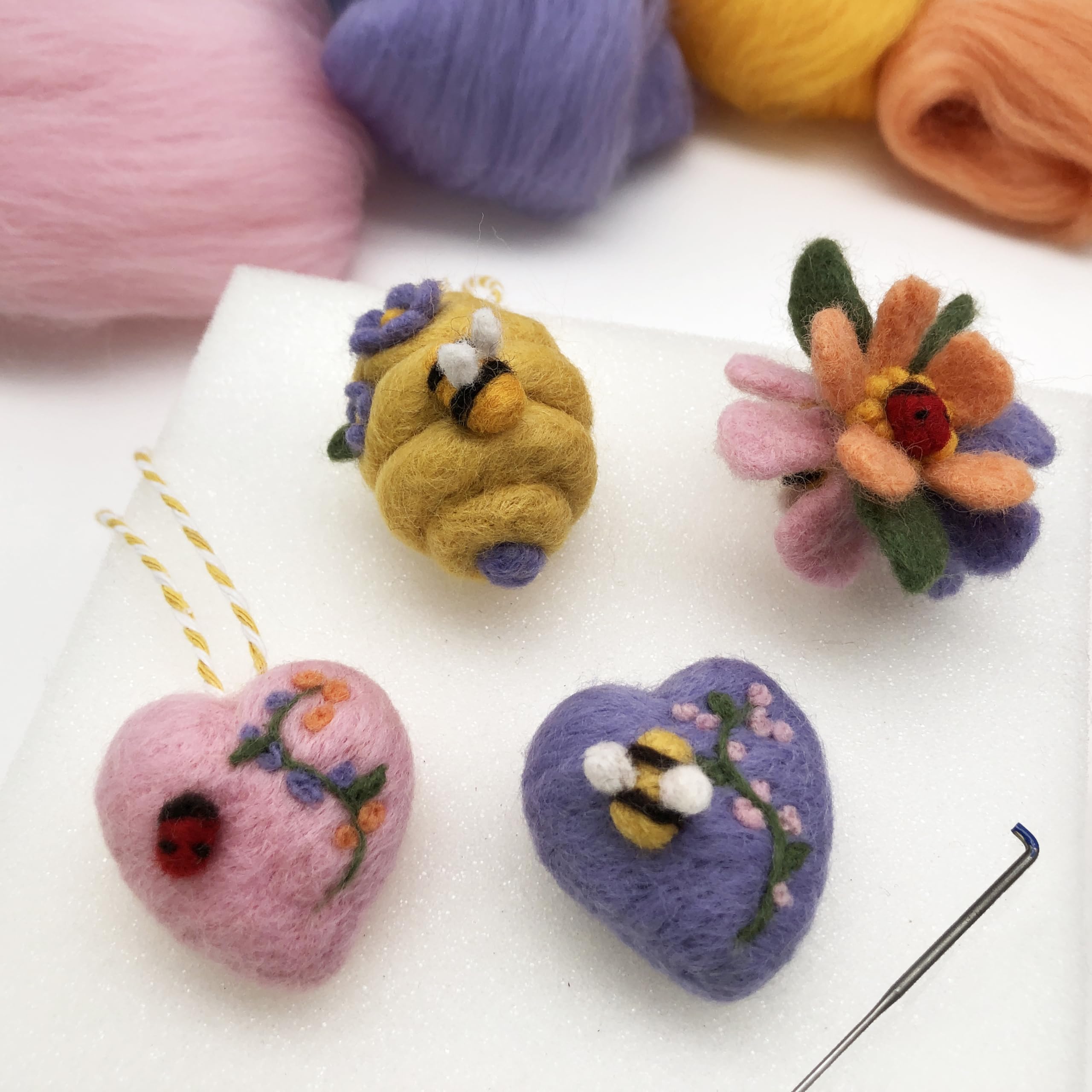 Kit de fieltro de aguja - Primavera, aprende a hacer un juego de decoraciones para Pascua. Kit de manualidades para adultos