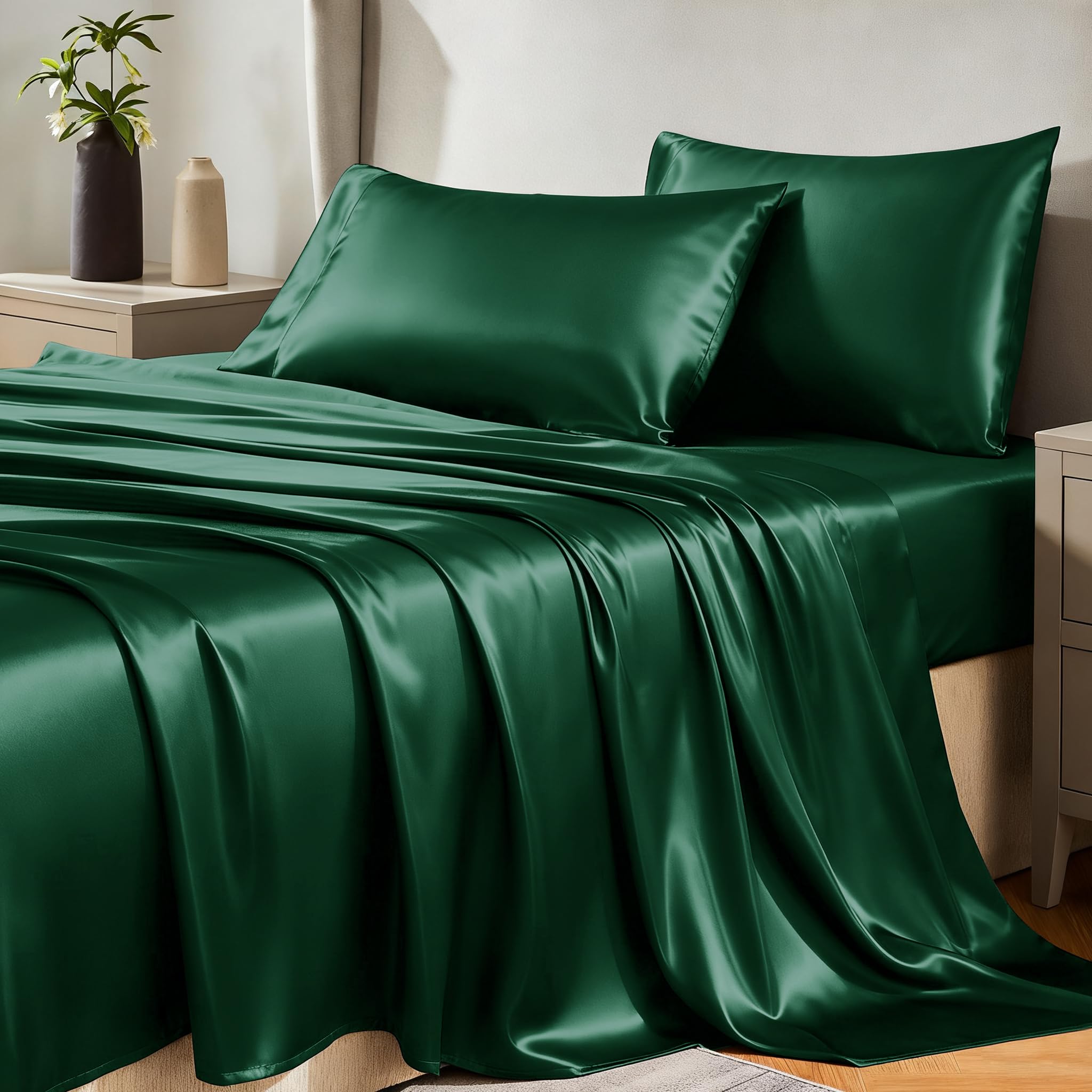 Amazon｜CozyLux サテンシーツ フルサイズ - ダークグリーンベッド