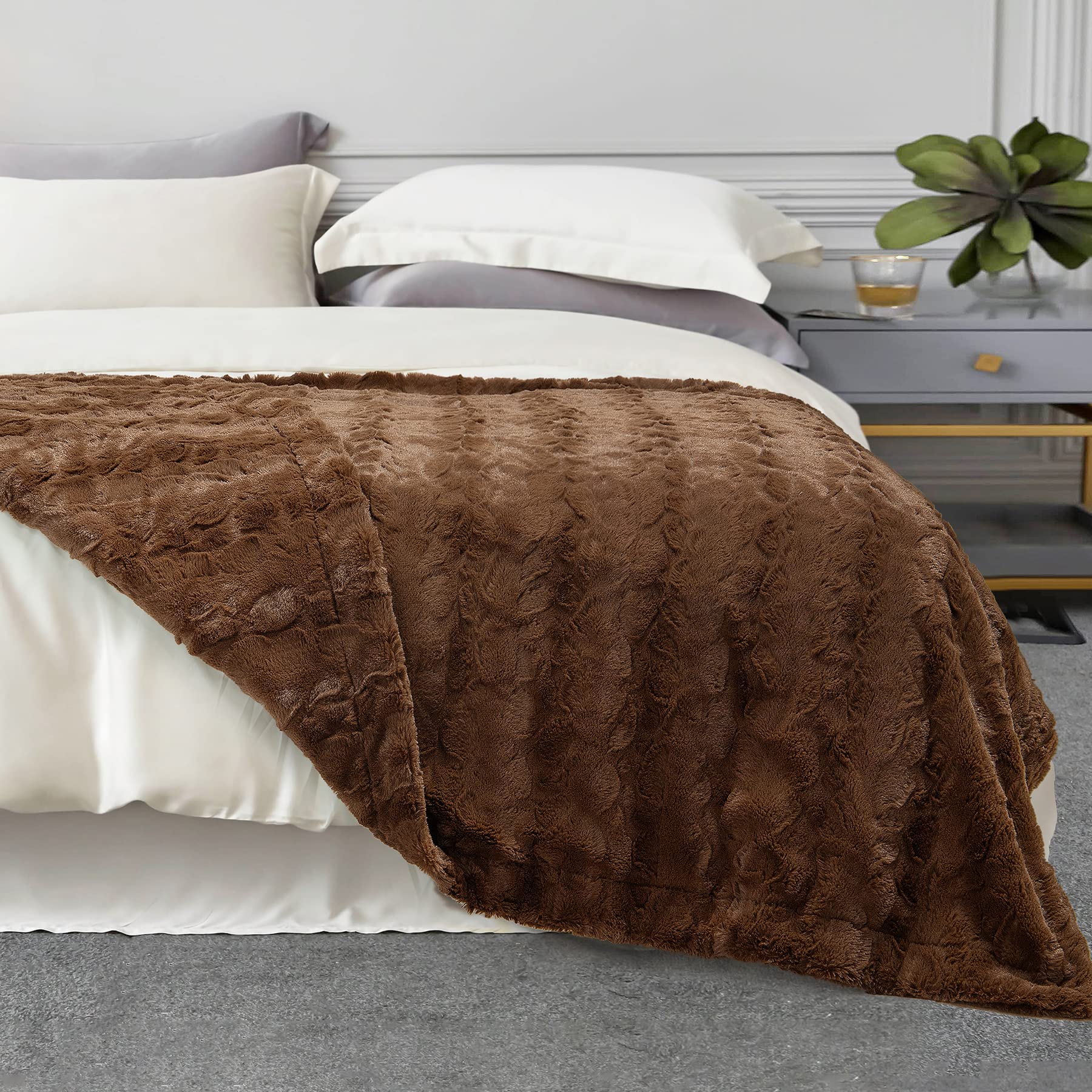 TOONOW Kunstfelldecke Queen Size 198x229 Cm – Extra Weiche Fleecedecke Für Couch & Bett