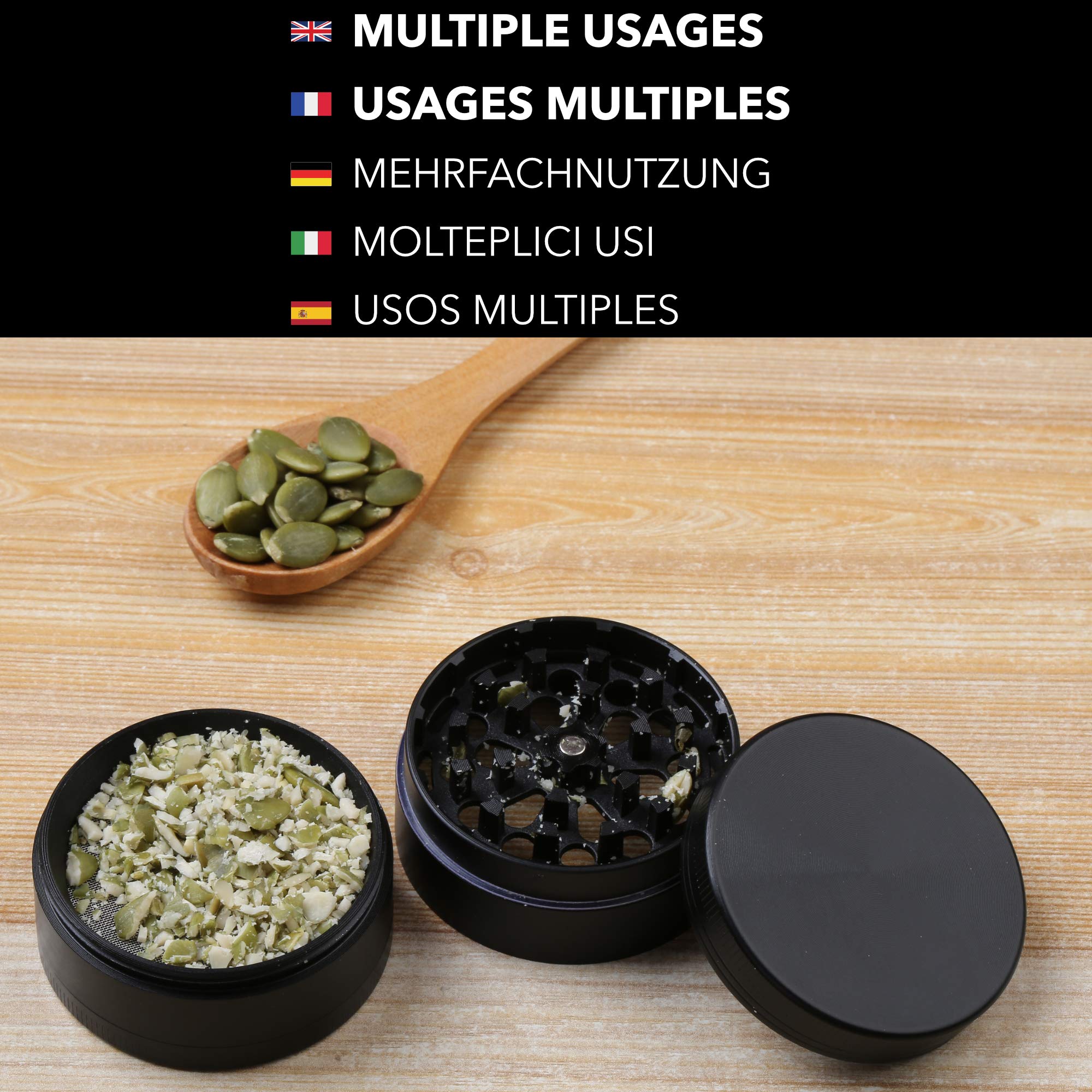 Grinder [ Marque Française] Moulin à Epices - 4 Parties dont 3 Compartiments avec Filtre et Mini Spatule - 55x40mm