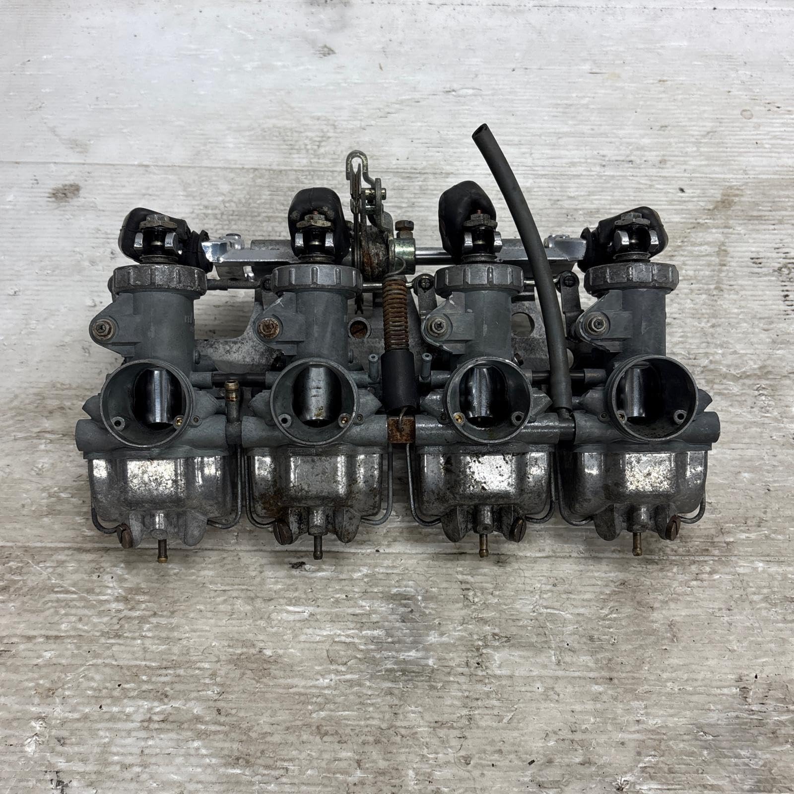 HONDA CB750FOUR キャブレター パーツ ホンダ [M-250409-22] ホンダ（HONDA） CB750Four キャブレター 064AANF 純正 中古 バイク