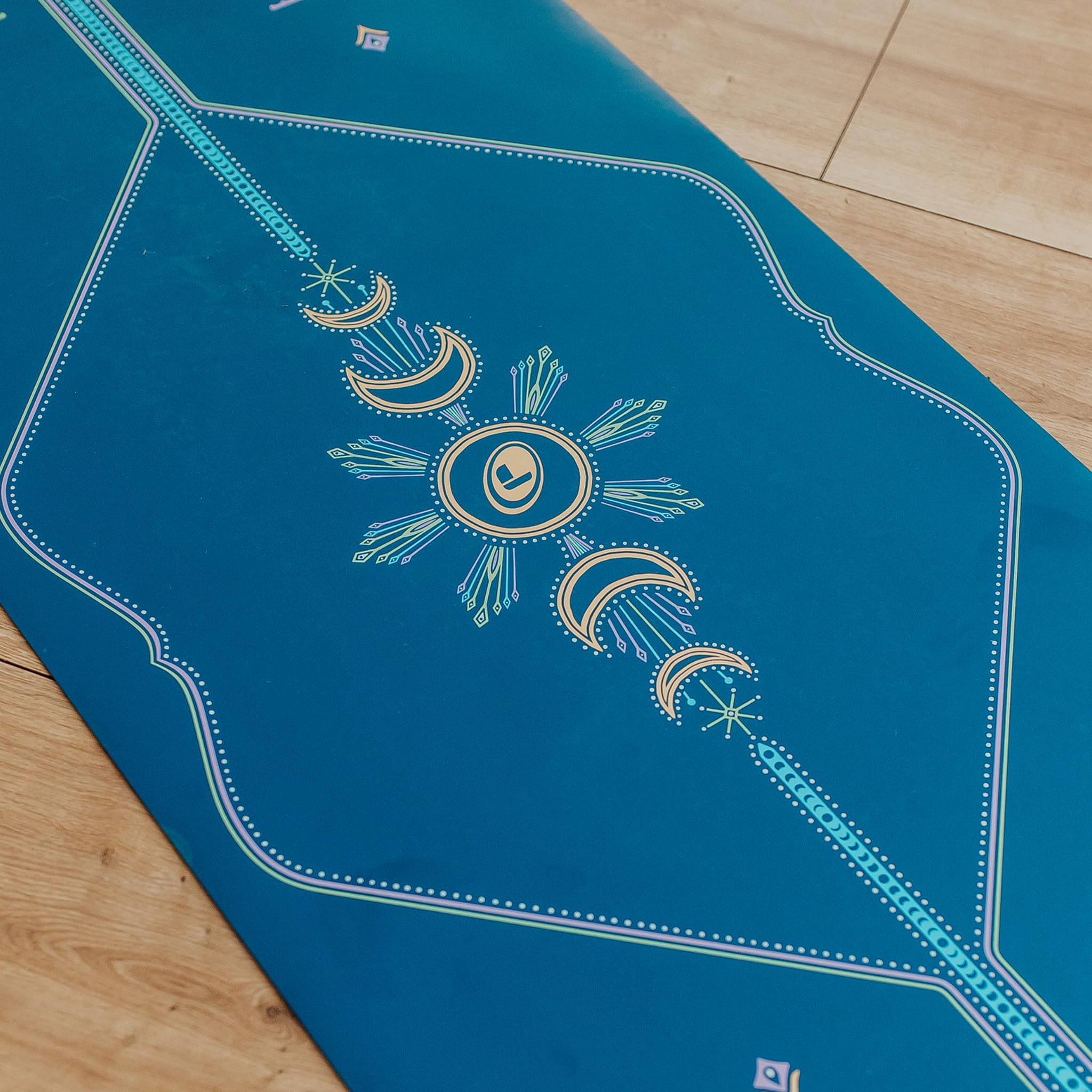 Liforme Tappetini Yoga Stampati – Design brevettato per l'allineamento | Aderenza eccezionale, Ecologico, Atossico, Resistente al sudore, lungo, largo, spessore di 4,2 mm, Borsa per Yoga inclusa