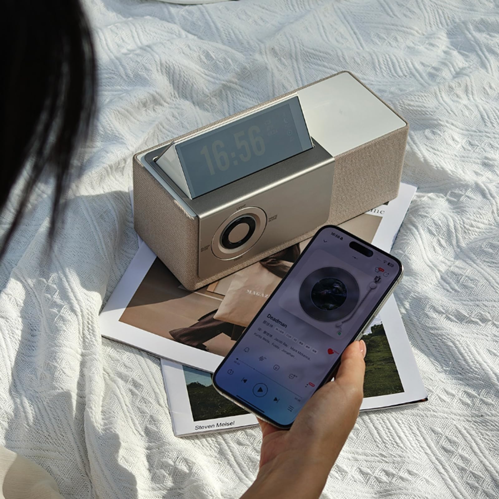 Altoparlante Bluetooth con suono HiFi portatile, schermo flip da 5,4 pollici, illuminazione ambientale, display con testi, ideale per feste in casa e all'aperto