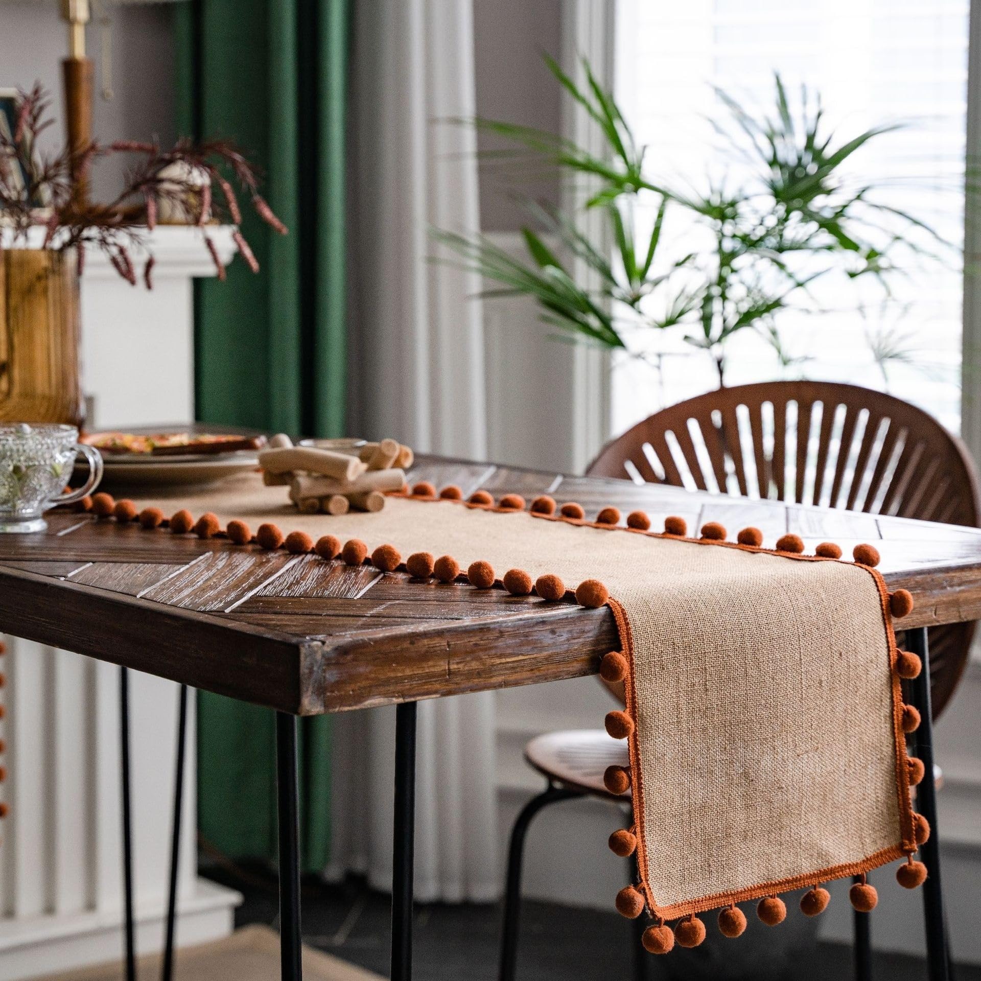 Jute Hessian Table Runner Rustic Jute Table Runner With Orange Ball Vintage Table Runners Natural Rustic Farmhouse Table Runner Dining Placemat Roll Burlap Table Cloth Table Decoration(30x275cm)