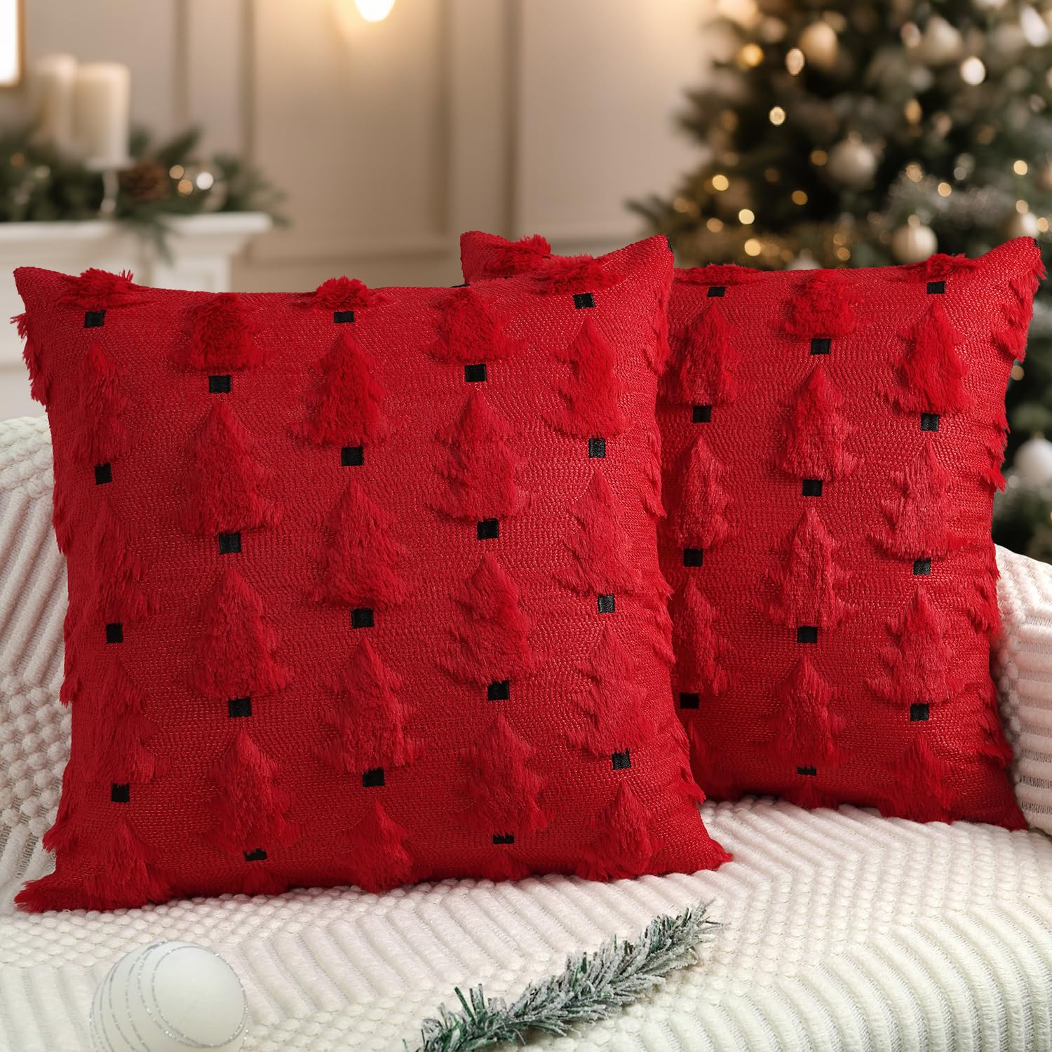 Miaikoe Christmas Cushion Covers 55x55 cm Set of 2 Soft Plush Faux Fur Christmas Tree Throw Pillow Cases for Winter Holiday Xmas Decorations Red