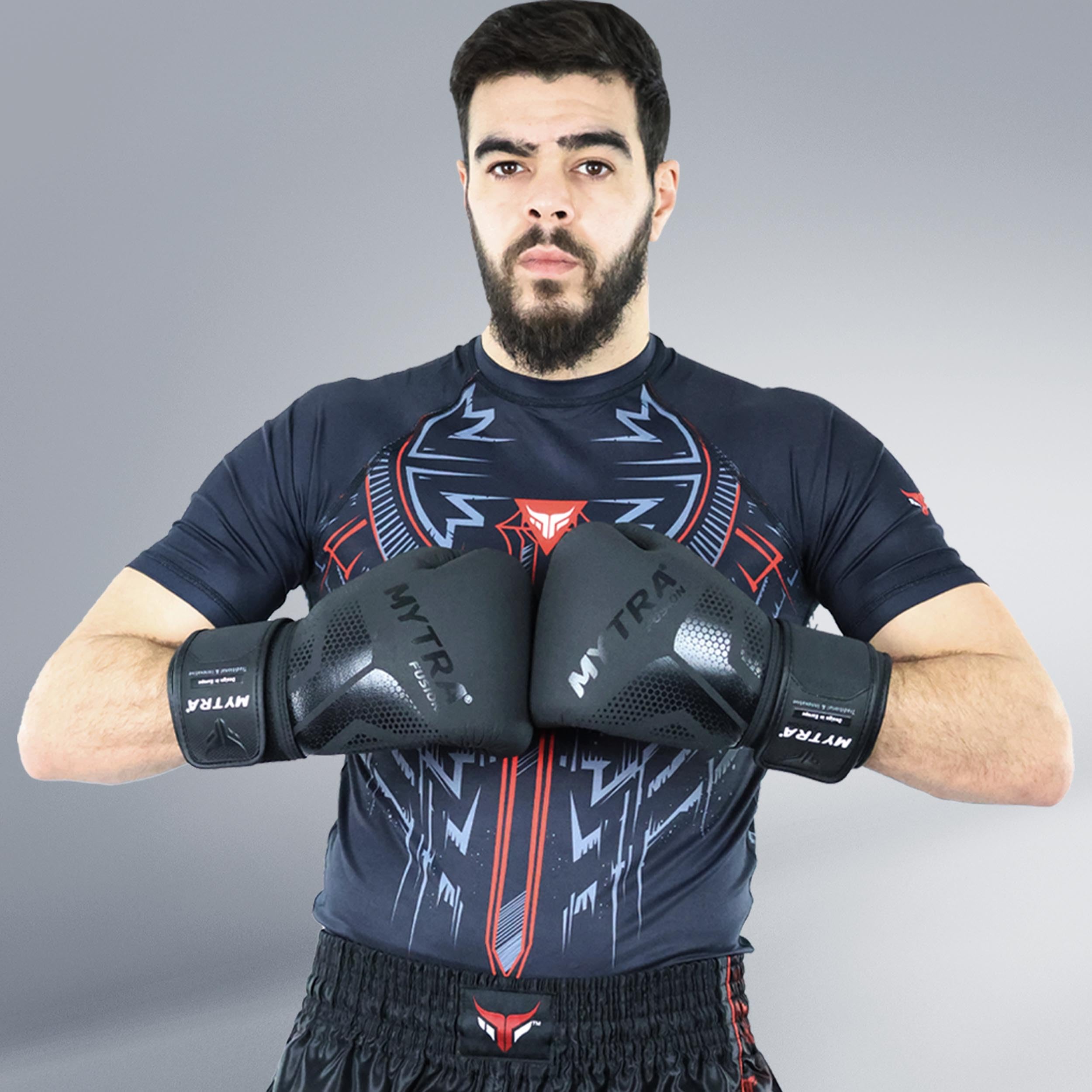 Mytra Fusion guanti boxe uomo e donna guantoni da boxe vera pelle guantoni boxe per boxe, pugni, allenamento MMA e allenamento 10, 12, 14, 16 once guanti da boxe