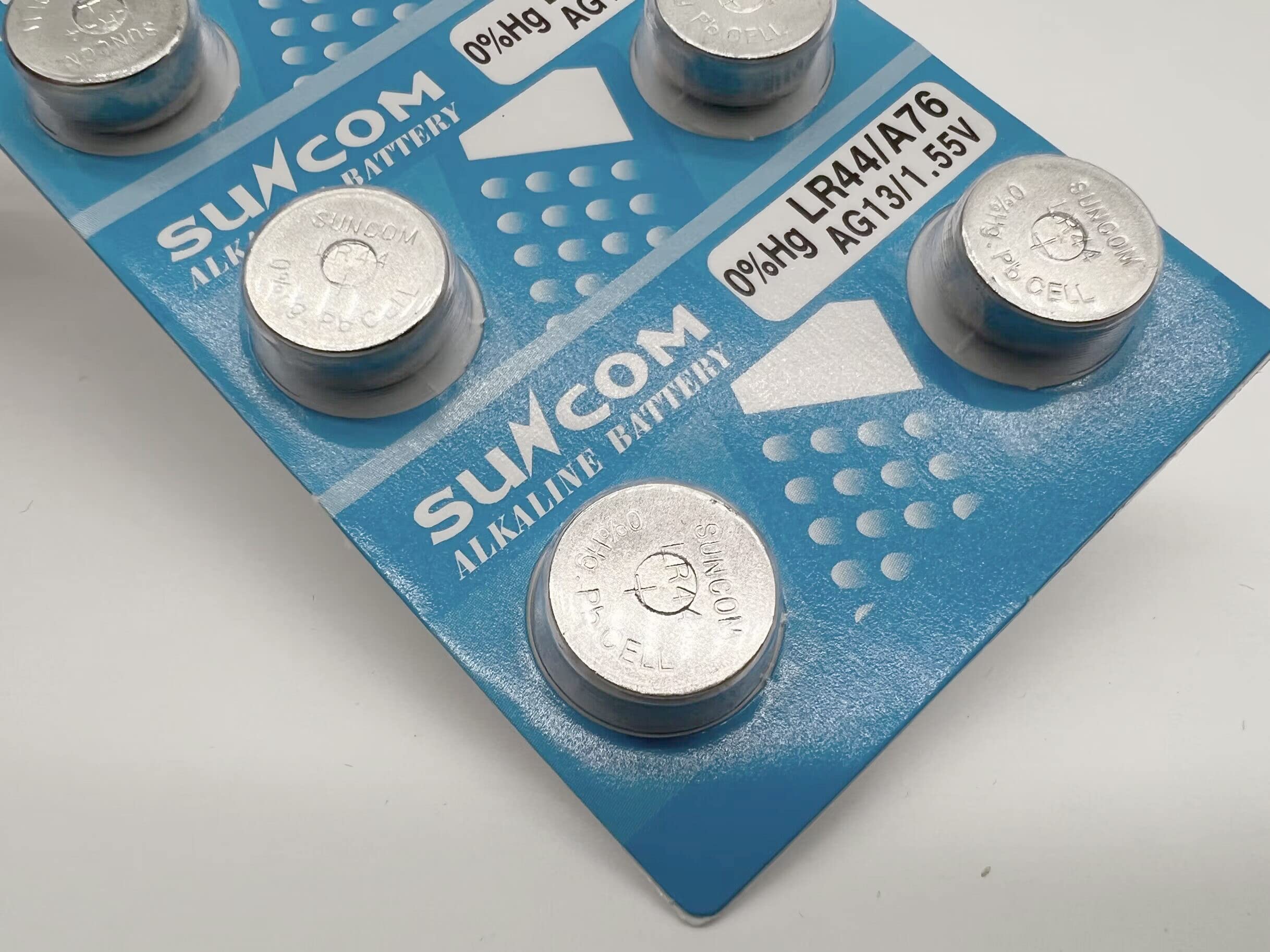 100円ショップのボタン電池 酸化銀SR44とアルカリLR44を比較して