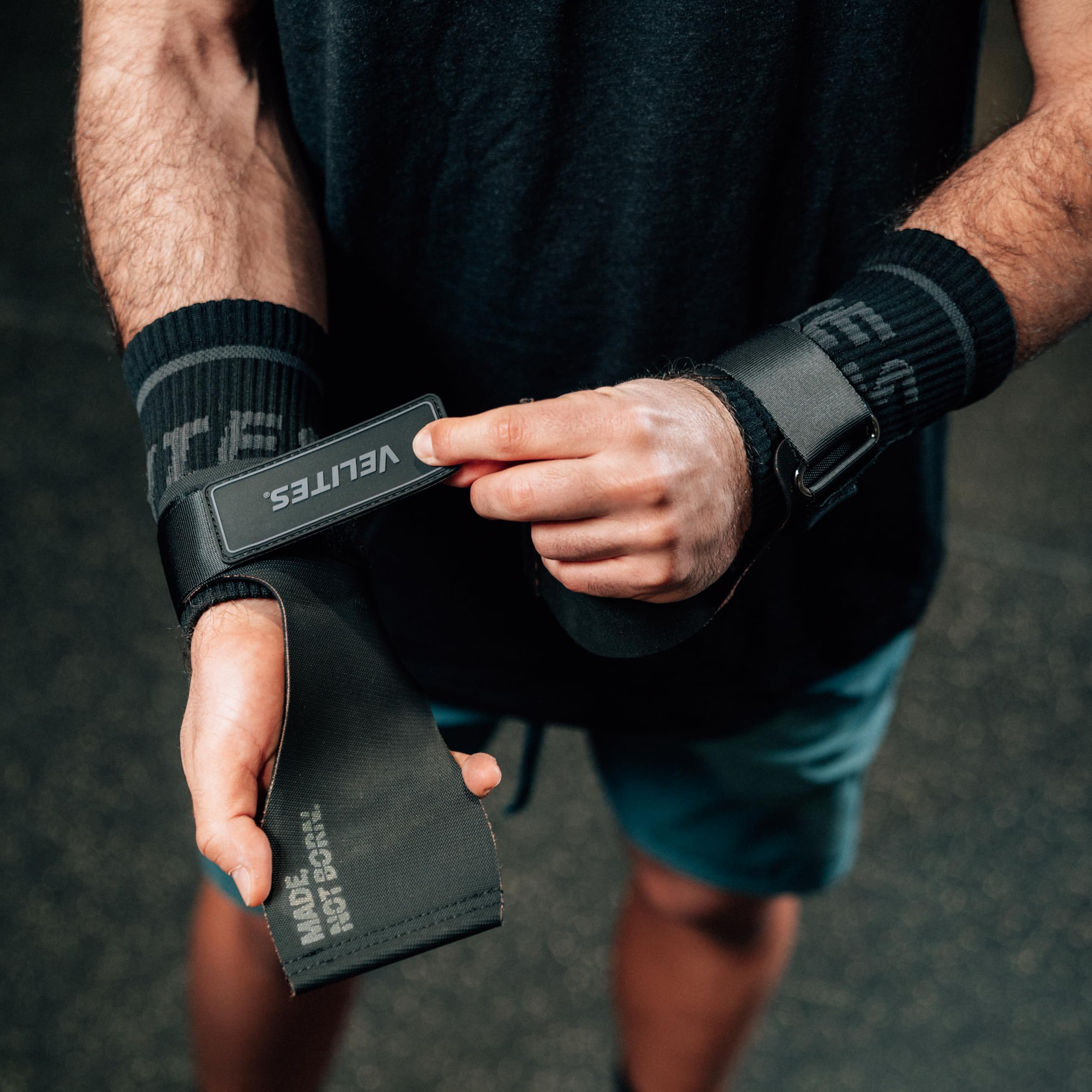 Velites | Maniques All Terrain + Bandeaux de Poignets + Sac de Transport | Extra Grip | sur Tous Les Types de Barres: Rugueuses, Lisses, avec ou sans Craie | Cross Training et Entraînement