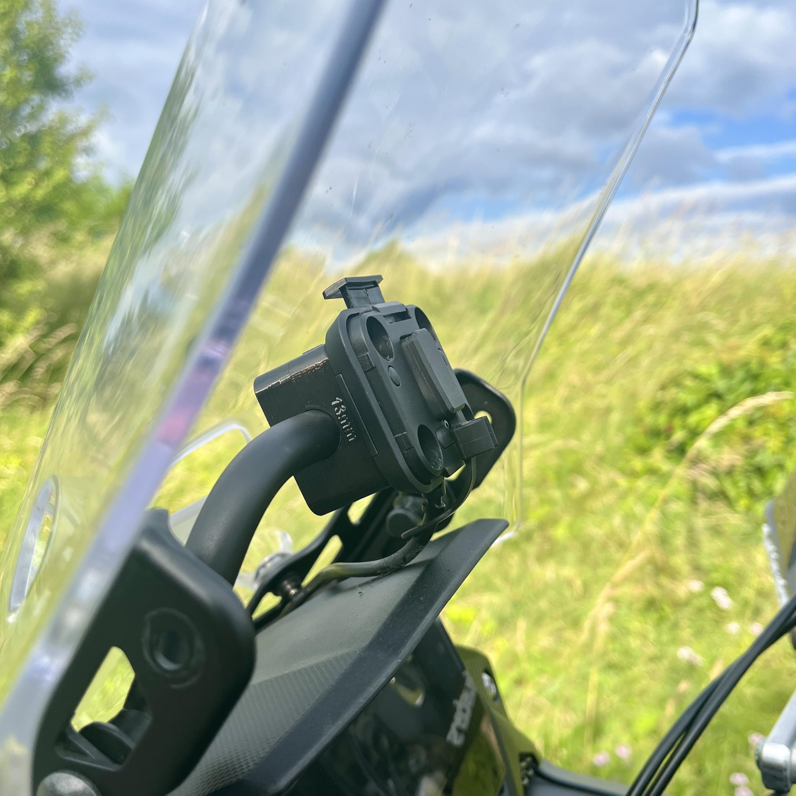 Supporto per navigatore moto per Garmin Zumo XT, XT2, modello AMPS | 'Pancake' | 12 mm