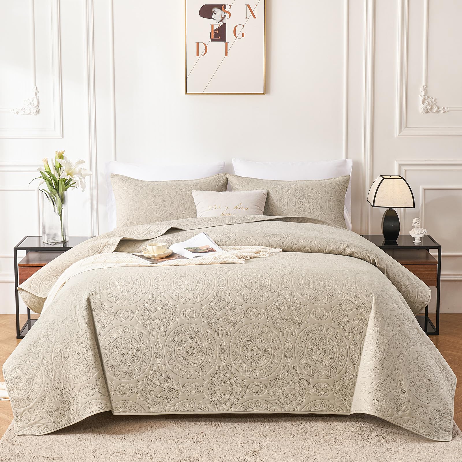 WURUIBO Beige Quilt Set King/Cal King Size, Embossing Microfiber Bedspreads with Pillow Sham, Ligthweight Breathable Thin Coverlet, Reversible Bedding Set for All Season (1 Quilt, 2 Pillow Shams)