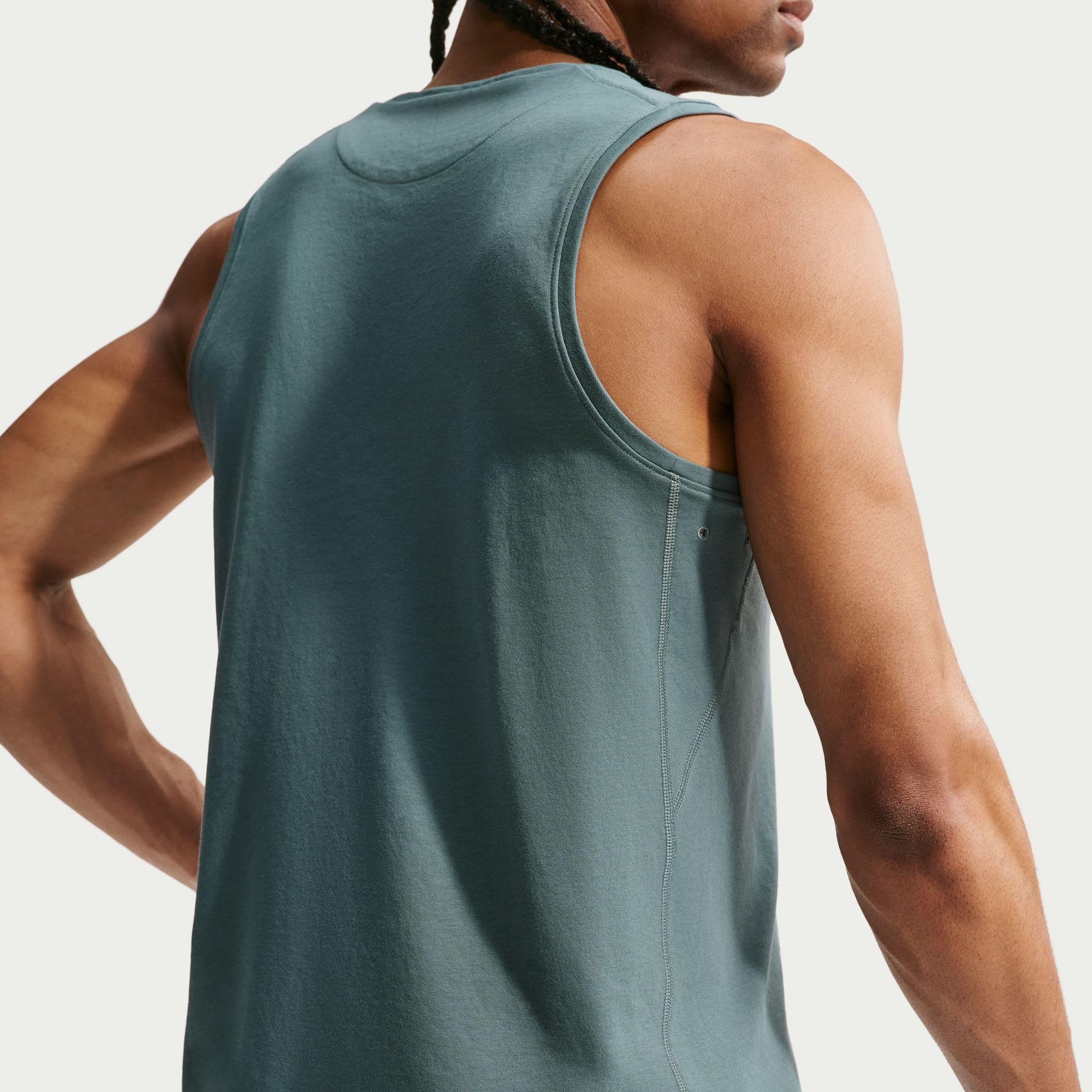 Nike Primary Vielseitiges Dri-FIT Tanktop für Herren, DV9833