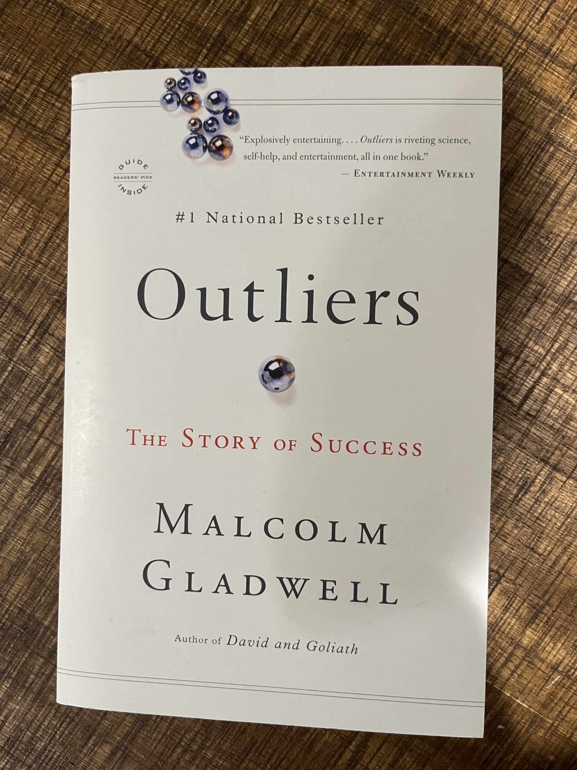 Outliers by Malcolm Gladwell (2009-06-01)