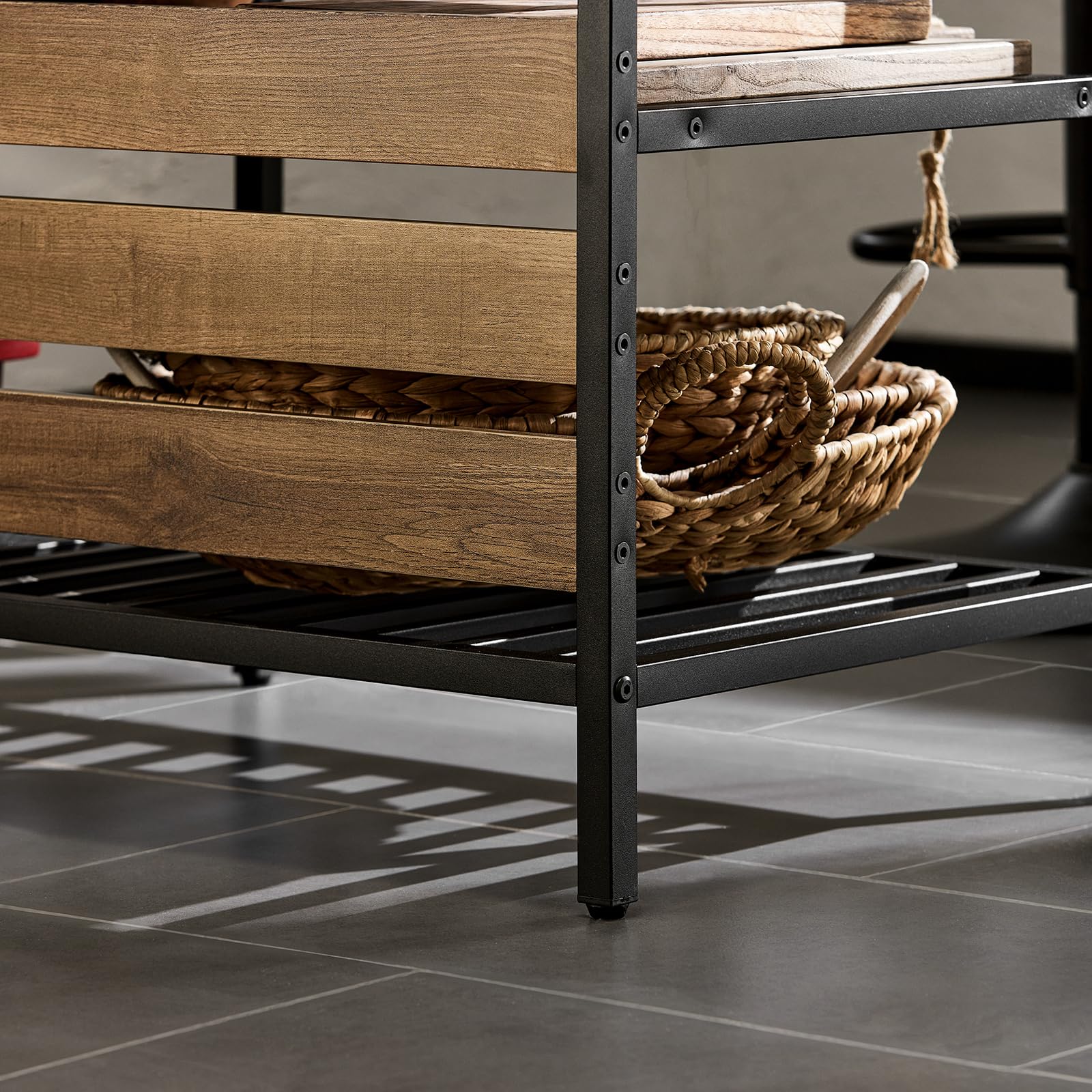 SoBuy Aparador de Cocina Industrial con Estantes Abiertos y Botellero Mueble de Cocina con Espacio para Microondas Mueble Auxiliar de Almacenaje para Salón Comedor Entrada 120x91x45cm Marrón FSB85-PF