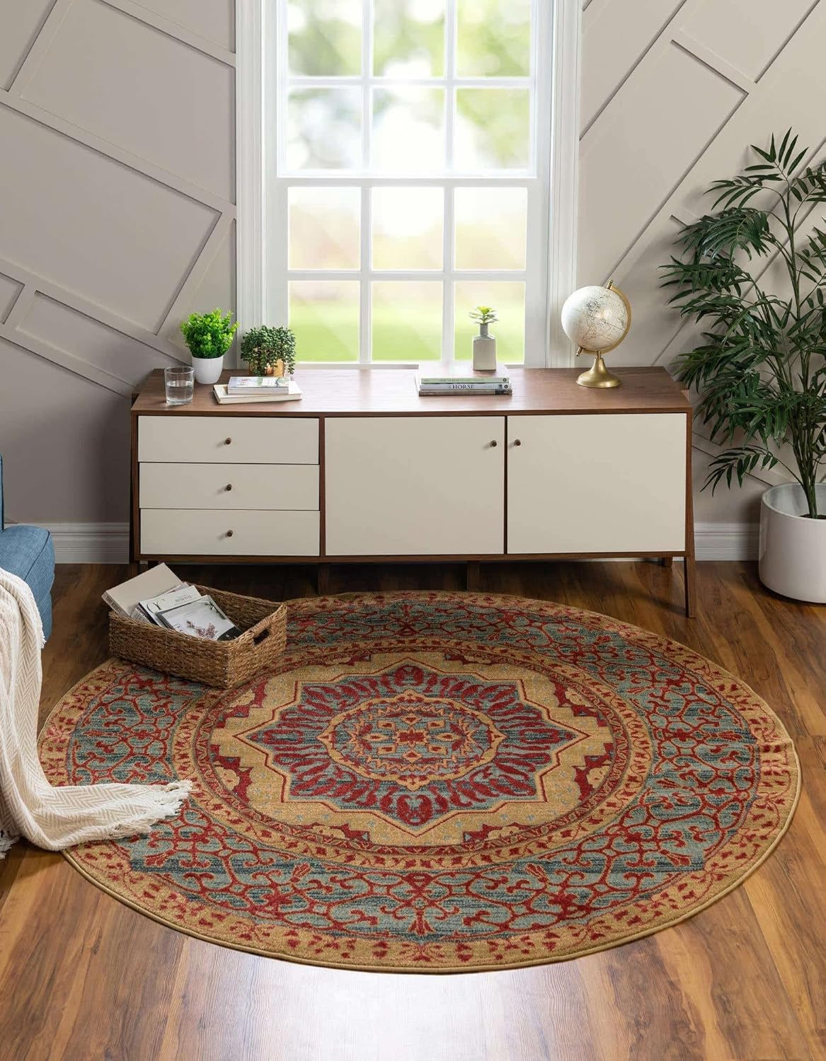 Amina Collection Rug 6 Ft Round Blue MediumPile