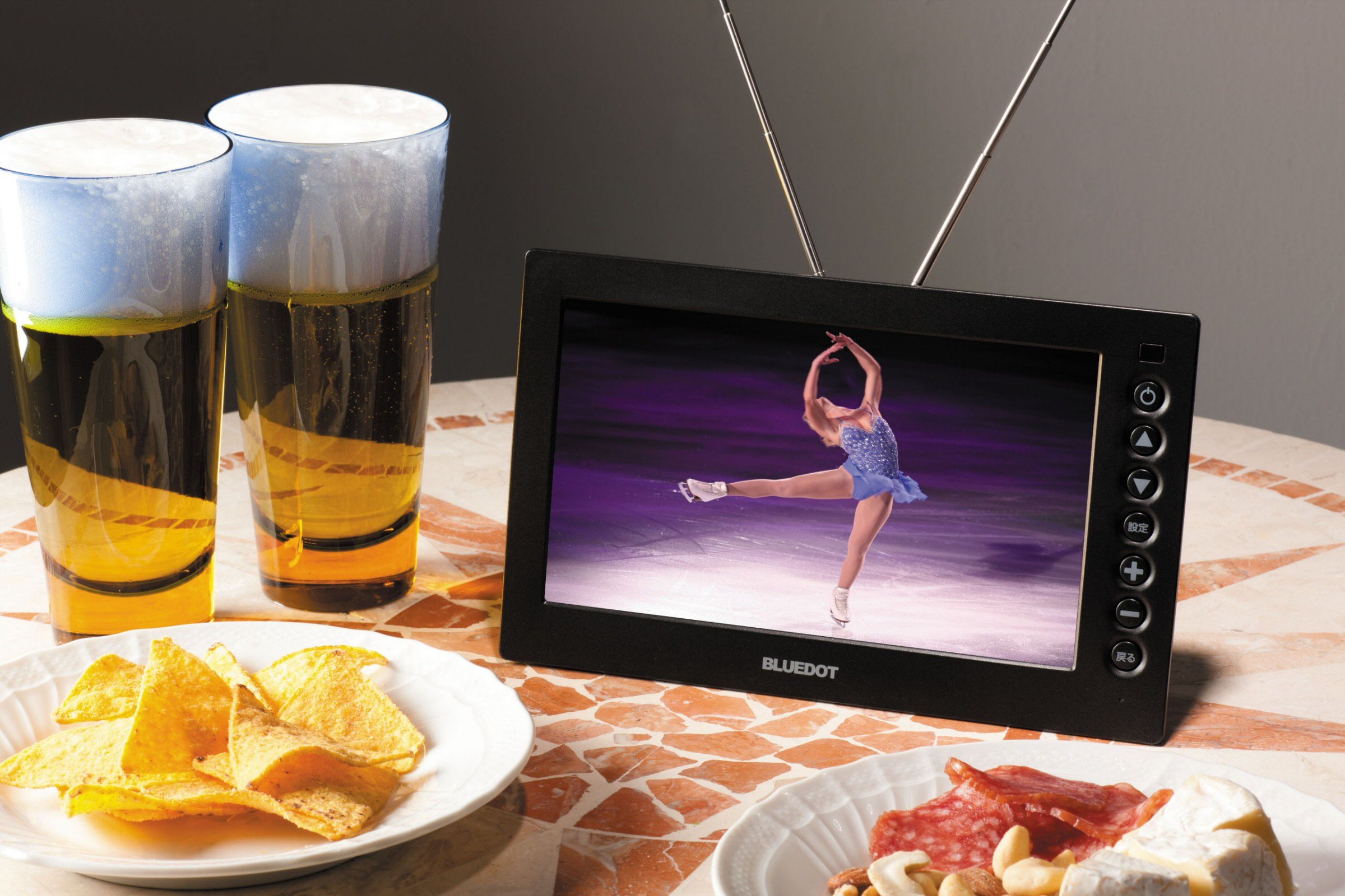 Amazon | BLUEDOT 7V型 液晶 テレビ BTV-D700K | ポータブル