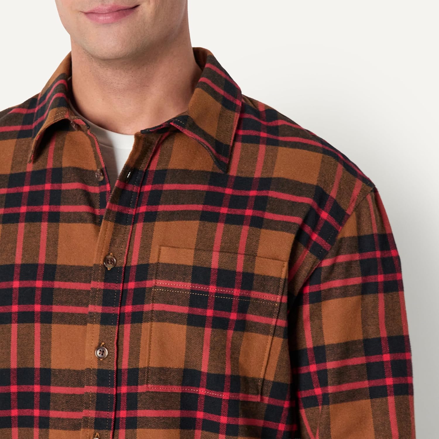 Amazon Essentials (Demi's Pick) Men's Relaxed-Fit Long-Sleeve Flannel Shirt - Image 3