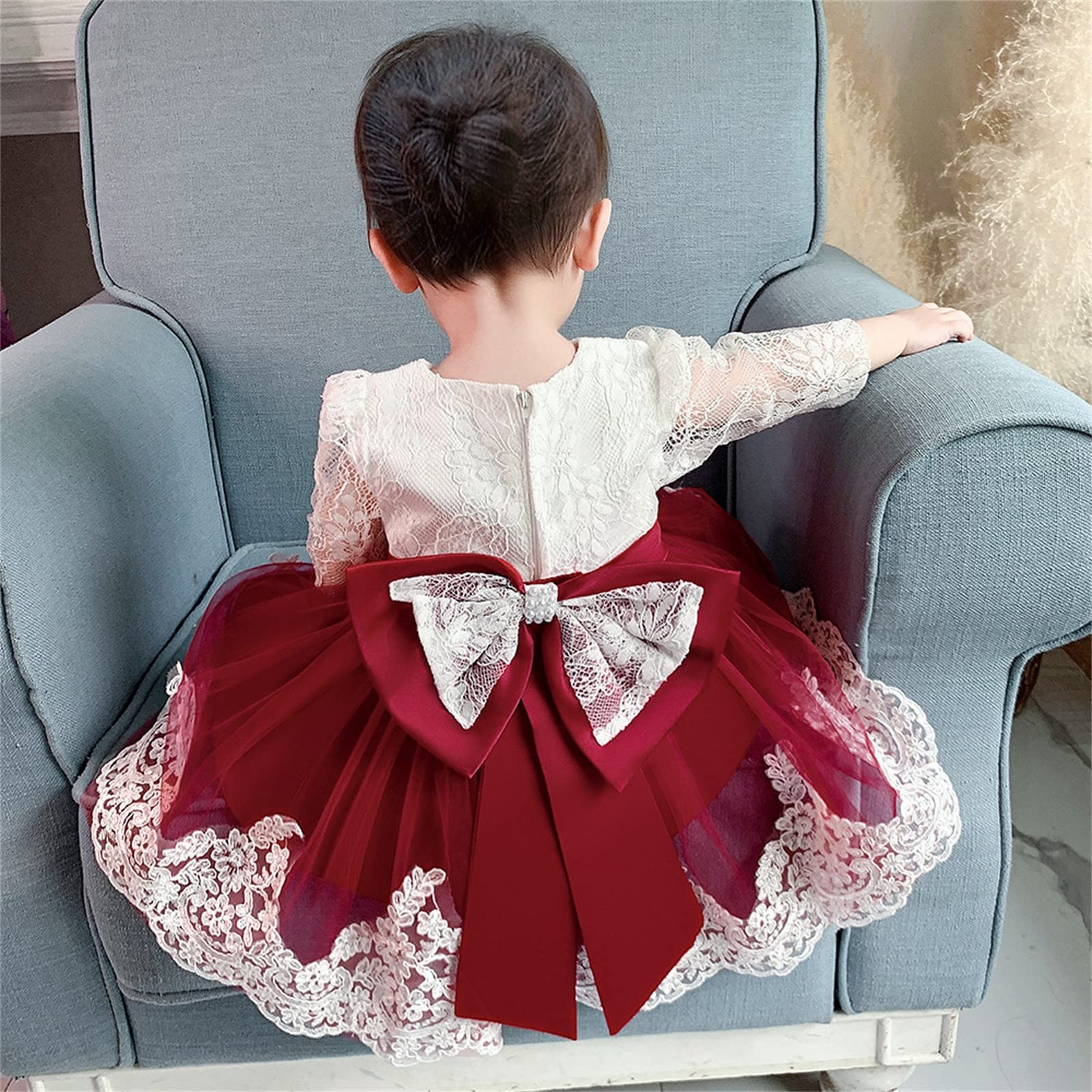 Abito Neonato con Maniche Lunghe in Pizzo e Fiocco, Modello con Volant e Fiori, Perfetto per Matrimoni, Battesimi e Feste