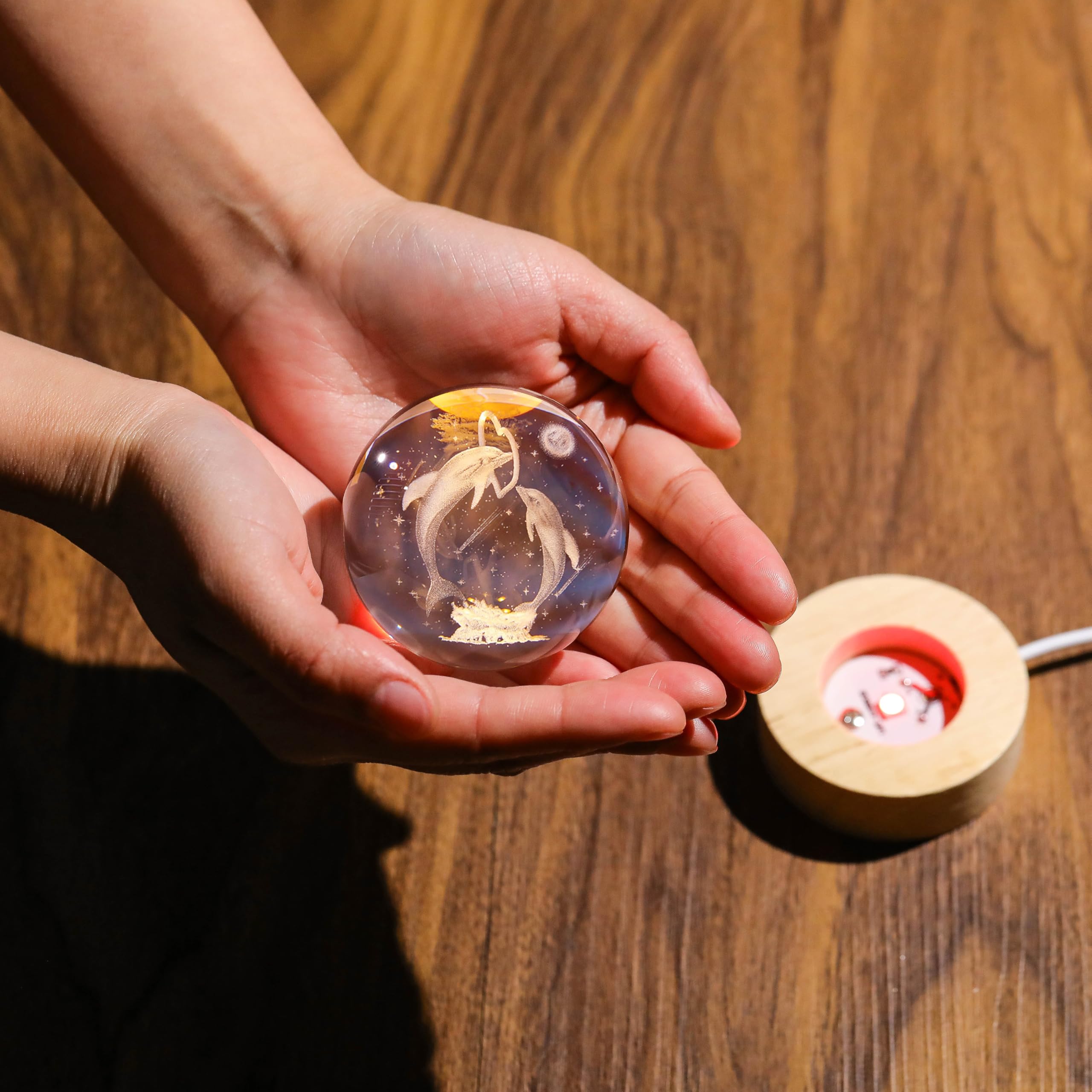 Amazon.co.jp: 3D ドルフィンギフト 女性用 - クリスタルボール 60mm