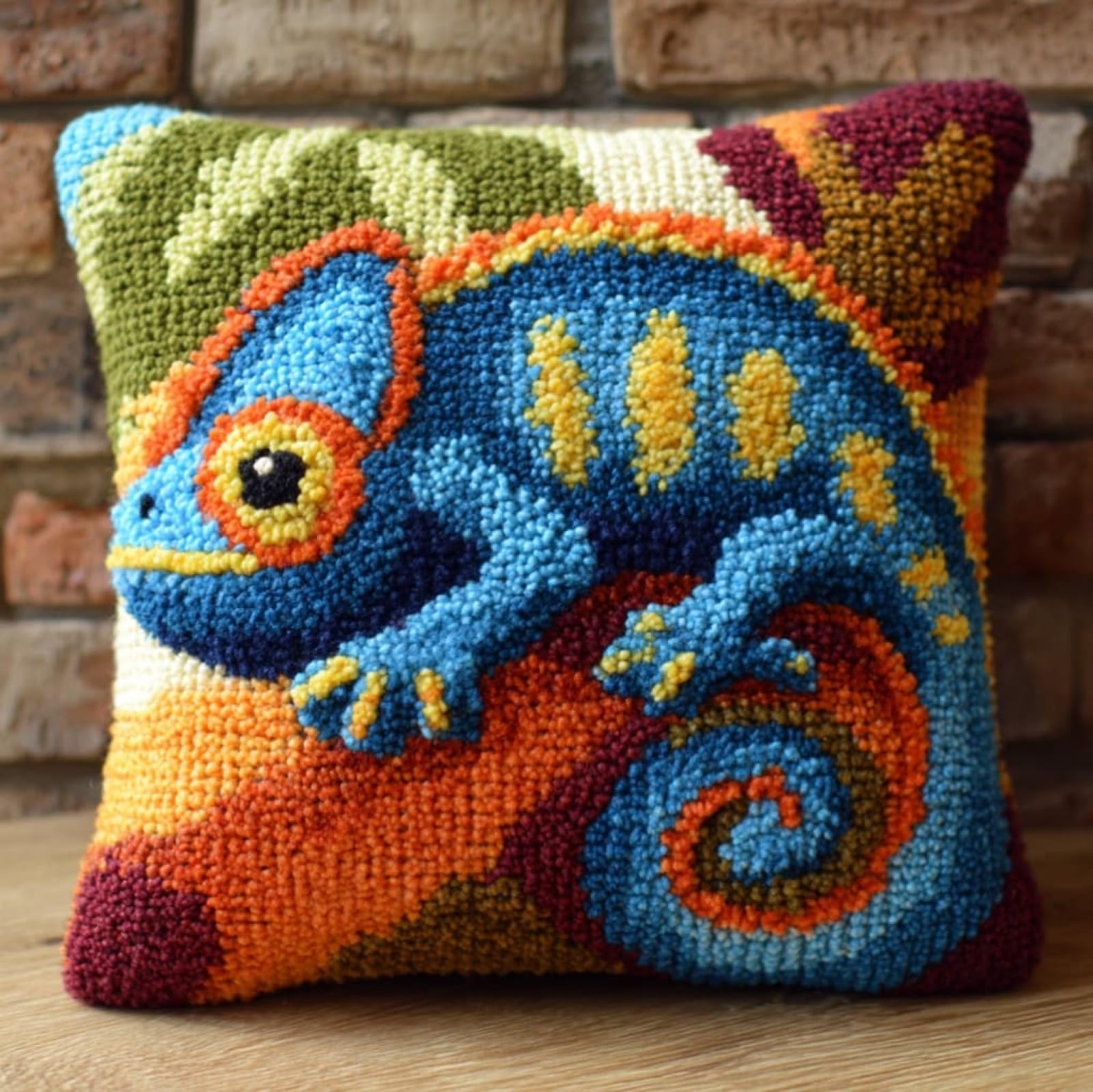 WallustrioaW Latch Hook Pillow Cover Kit,Animal Lizard