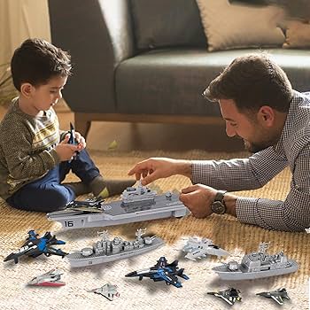 Amazon.co.jp: WASAiKA 軍用航空母艦おもちゃセット 軍用海軍船