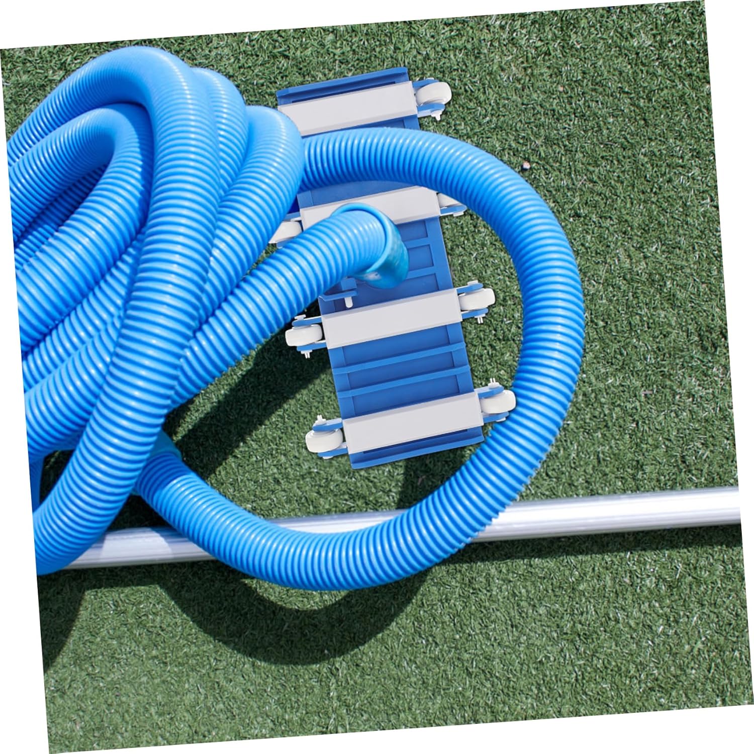 Automatic Pool Vacuum Brush Head Pool Suction Head Non-Slip Wheels Flexible Body