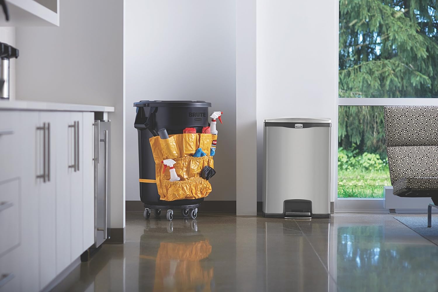 Rubbermaid Commercial Products Slim Jim Front Step-On Trash Can Stainless Steel 24 Gallon Black Indoor/Outdoor Waste Container for Office/Hospital/Mall/Kitchen