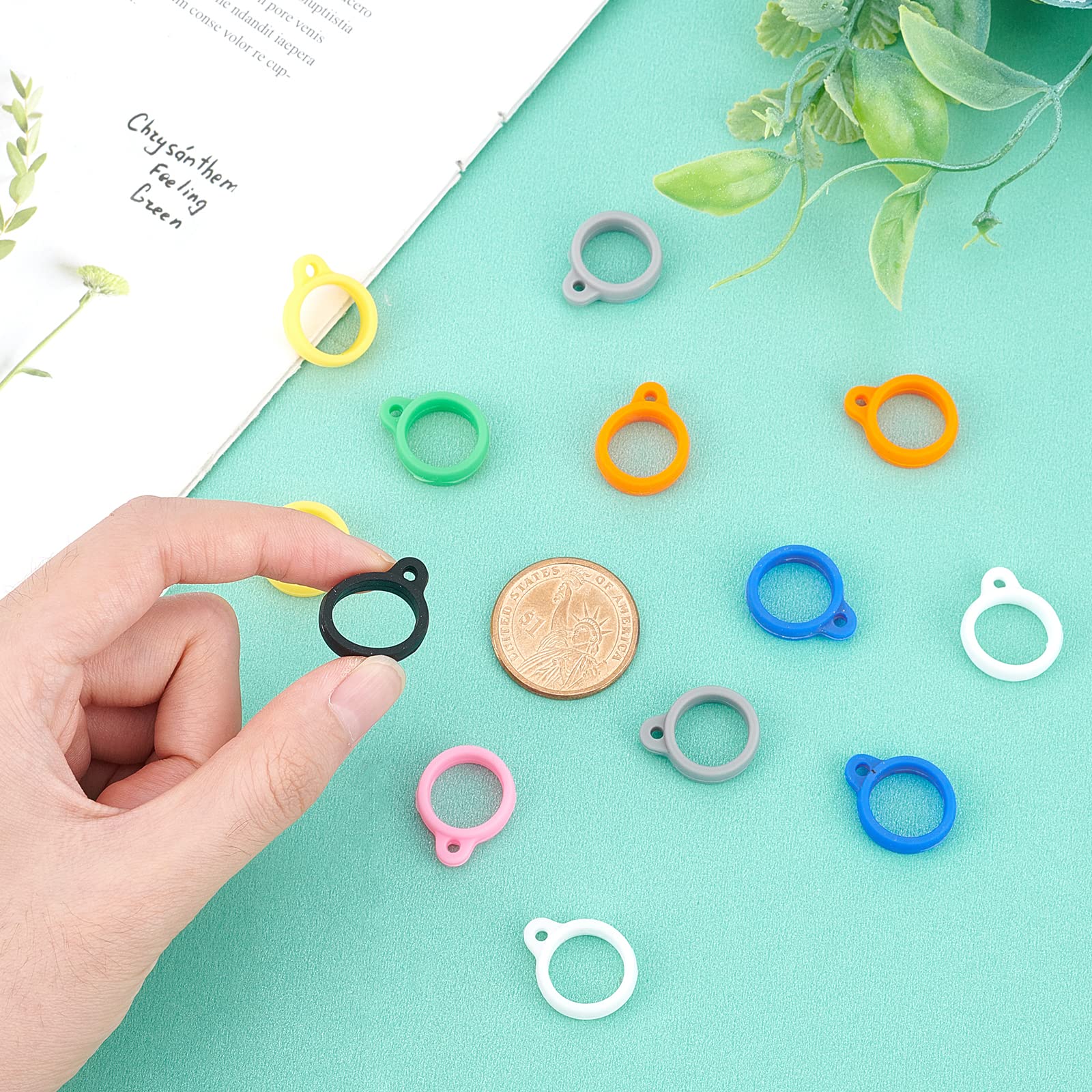 GORGECRAFT 20 pièces 10 Couleurs Anti-Perte Anneaux en Caoutchouc de Silicone Réglable Support de Bande Collier Lanière Pendentif pour Stylos, Diamètre de L'Appareil 13 mm/0.5 Pouces