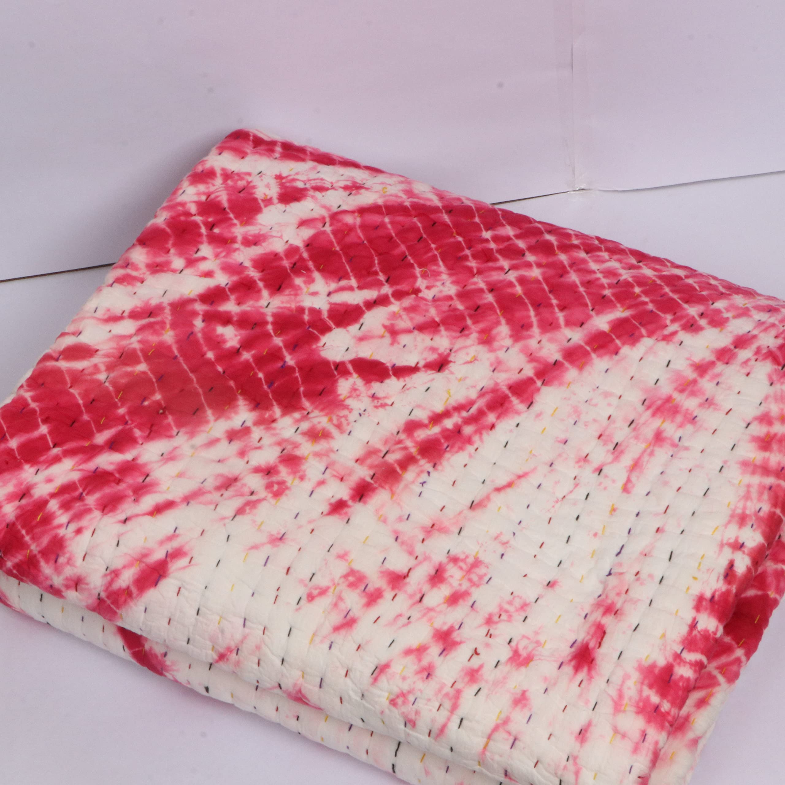 Shibori Imprimé Quilts la solution literie bohème pour redonner vie à une chambre terne