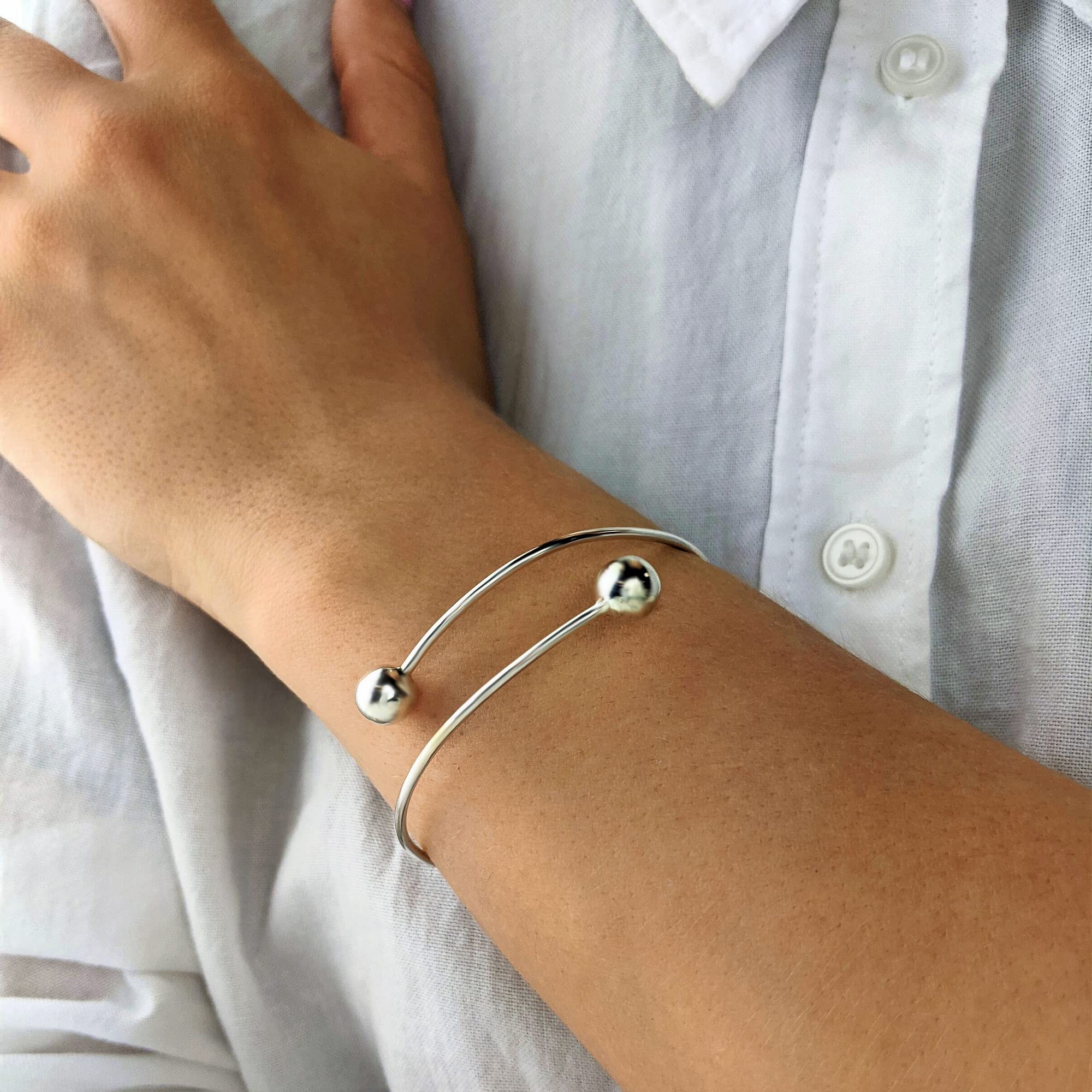 Silverly Bracciale Rigido Avvolgente a Doppia Sfera per Donna in Argento 925 | Bracciale Rigido Minimalista Regolabile Sovrapposto | Design Elegante e Minimalista con Tubo Sottile in Stile Coppia