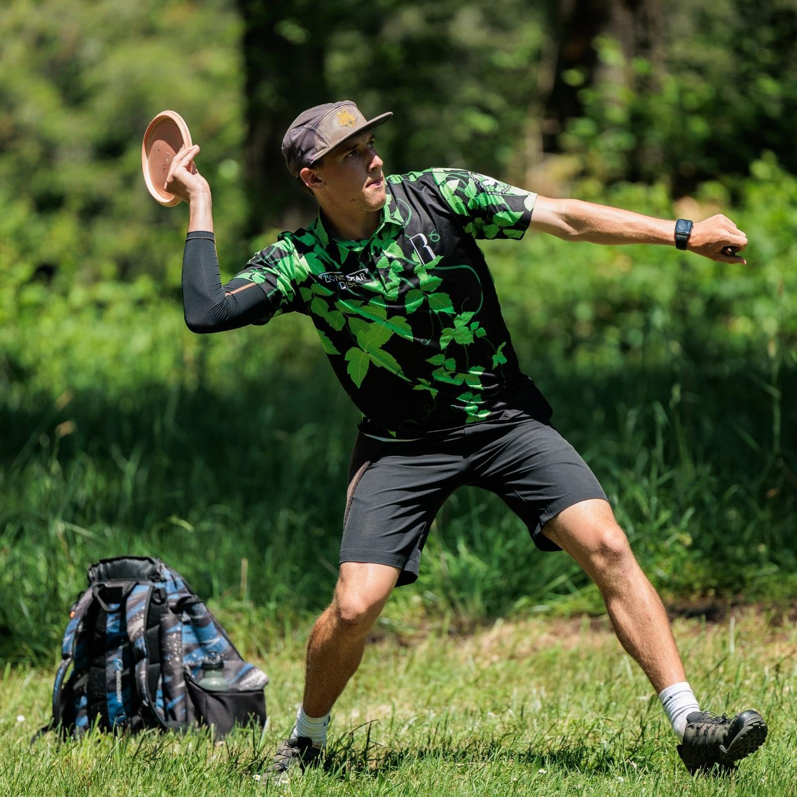 Lone Star Disc Delta 2 BB6 | Slightly Understable Disc Golf Midrange | Artist Stamp 170g+ | Stiff, Grippy Base Plastic | Good for Long Turnover Lines | Colors May Vary