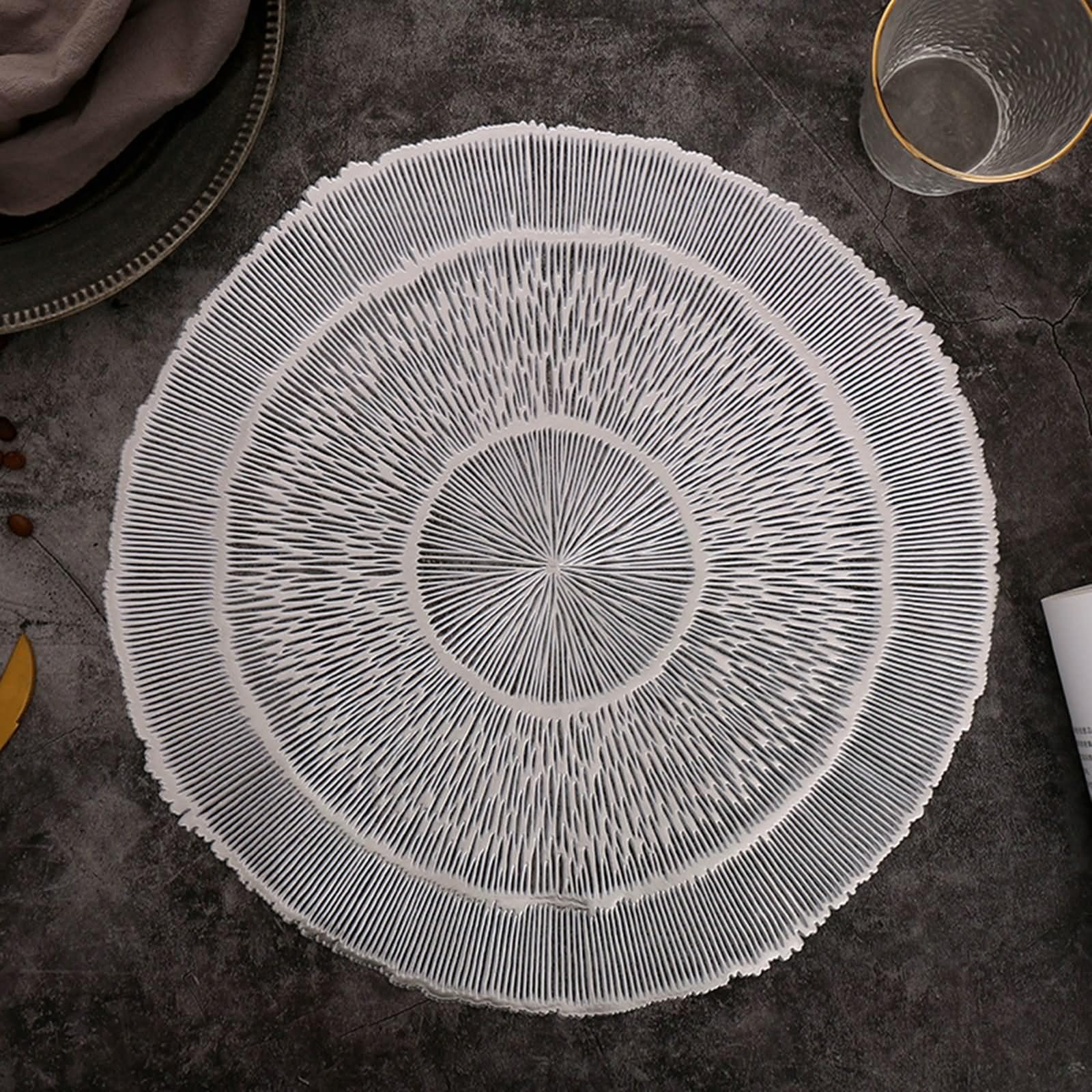 Set di 6 tovagliette all'americana color argento, 38 x 38 cm, rotonde con motivo in PVC, per sala da pranzo, cucina, feste