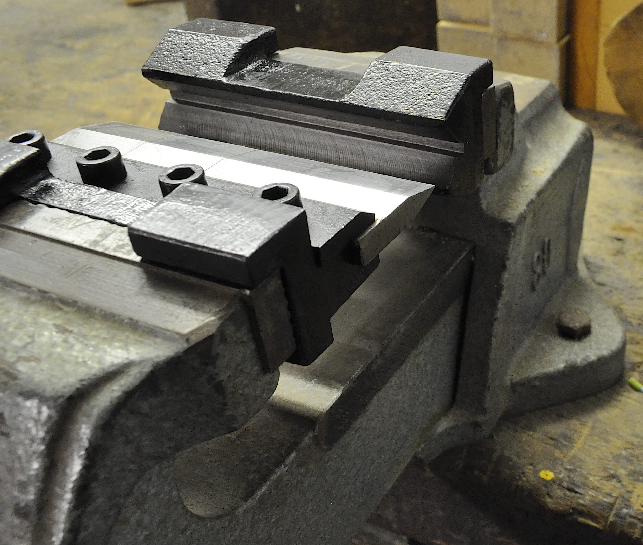 Giętarka imadło 150 mm szczęka gięta z uchwytem magnetycznym szczęk kątowych giętarka ręczna