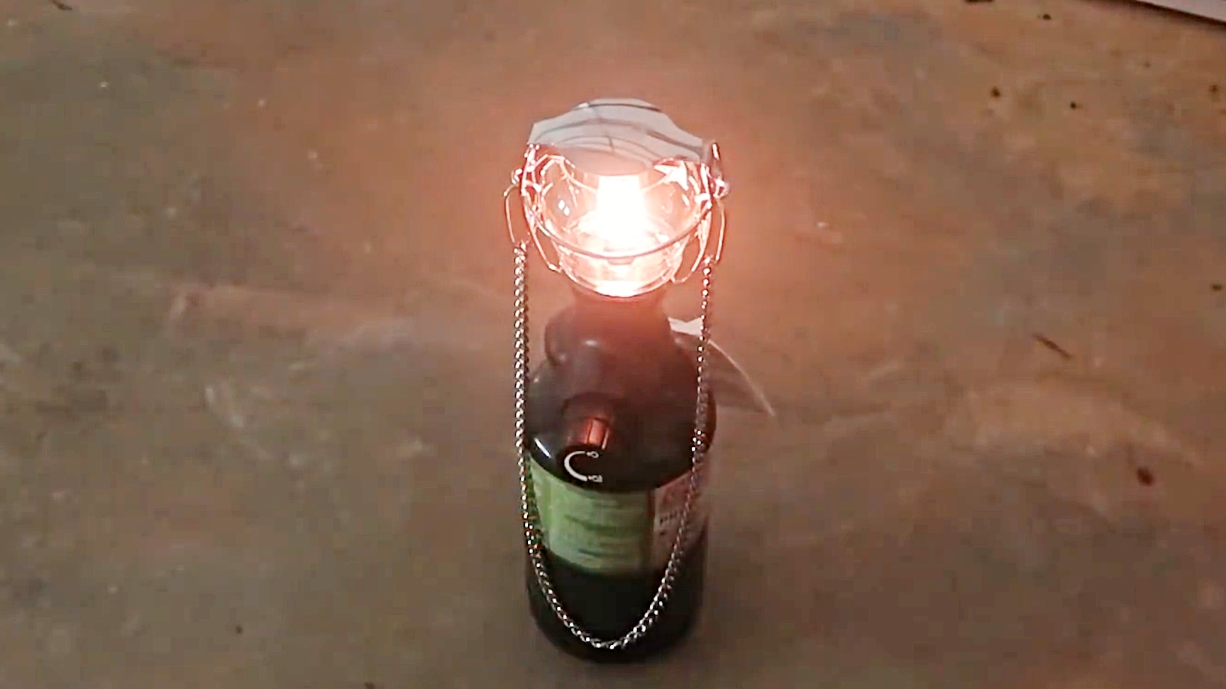 Watch Coleman Gas Lantern 300 Lumens Compact Propane Lantern on
