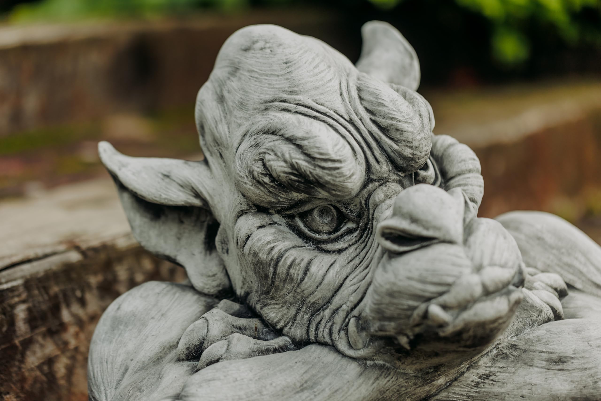 gartendekoparadies.de Gargoyle Büste, Steinfigur, H. 33 cm, 31 kg, Grau, frostsicher aus Steinguss für Außenbereich