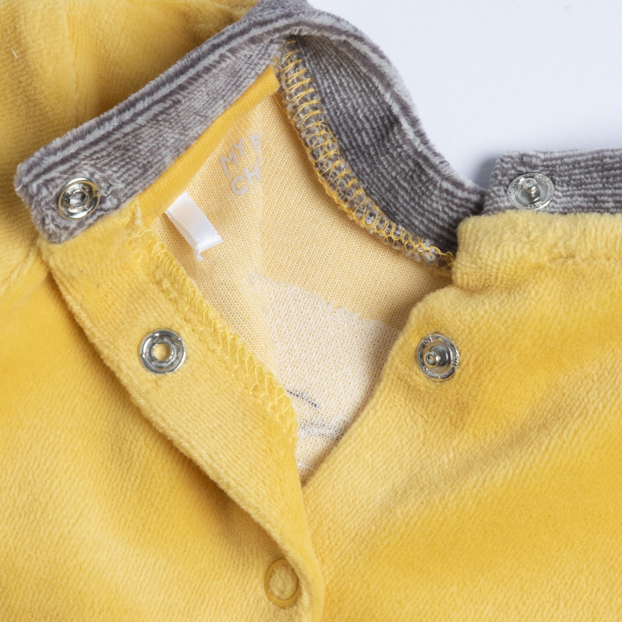 Chicco, Coprifasce e Ghettine, Completino Neonato con Comoda Apertura con Bottoncini, in Calda e Morbida Ciniglia Lavabile in Lavatrice, Abbigliamento Neonato 0-24 Mesi, Idee Regalo Neonato