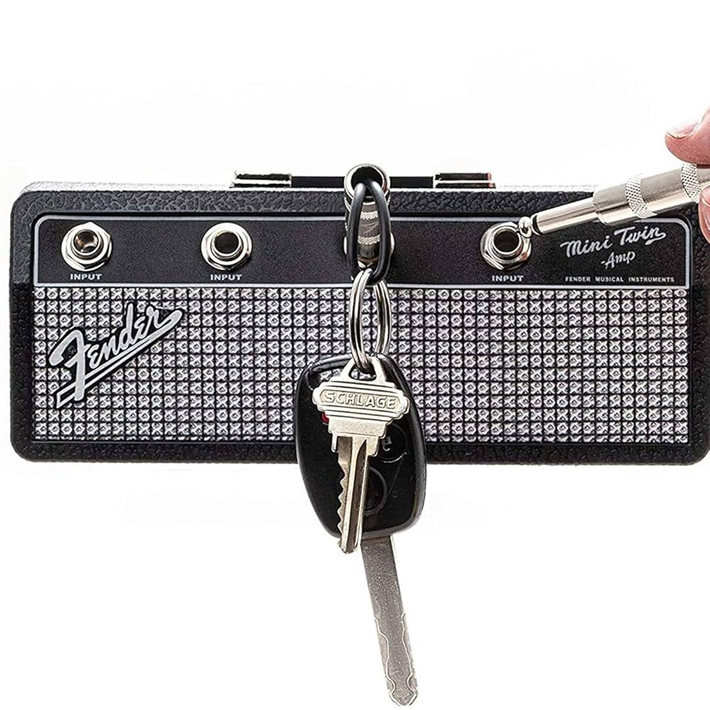 アンデッドアンラック　非売品　チャーム付きネクタイ型キーホルダー Amazon.co.jp: アンデッドアンラック チャーム付きネクタイ型