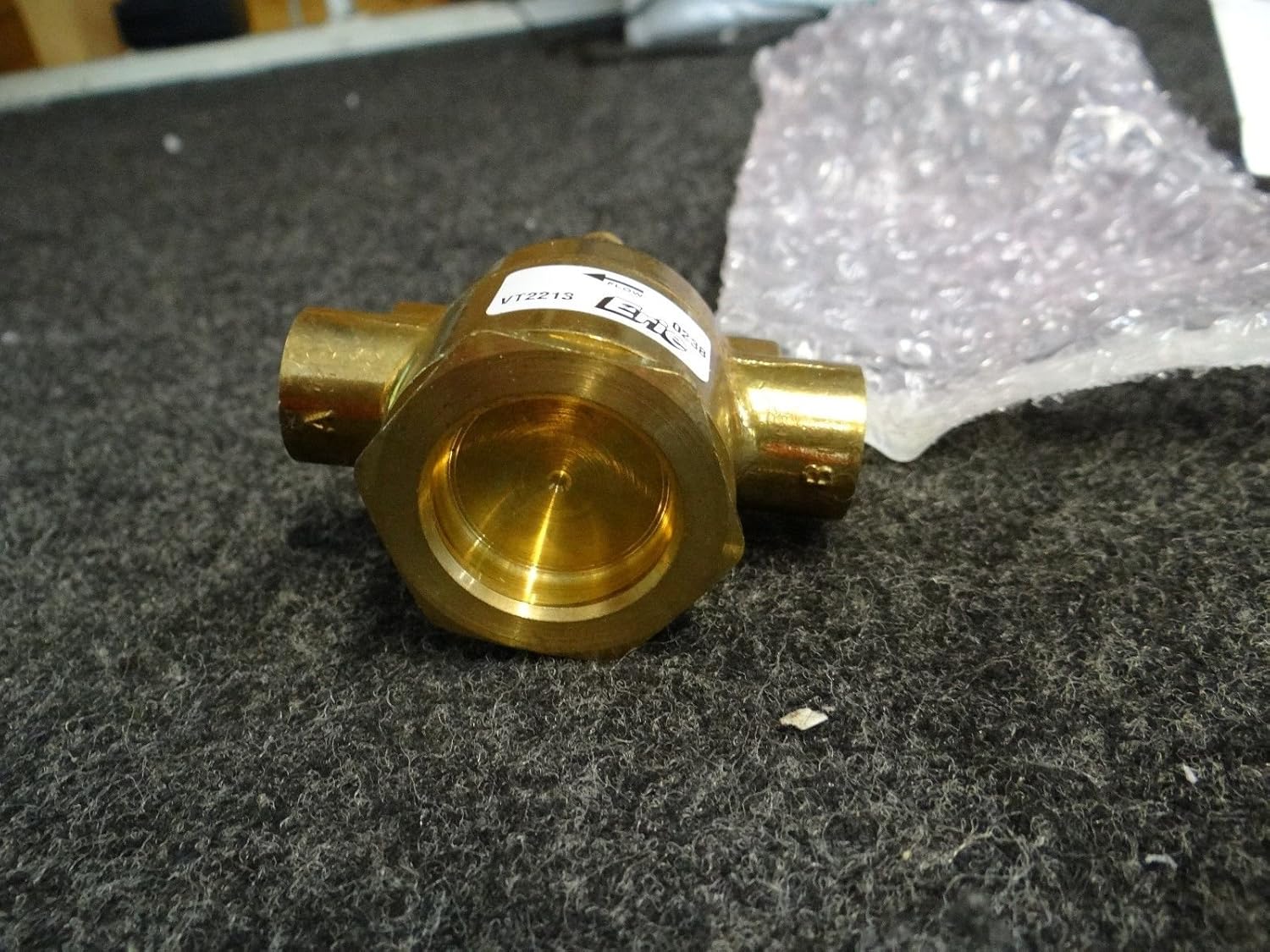 Schneider Electric VT2213 2-Position Invensys Zone Valve Body, Two-Way, Sweat Connection, 3.5 CV, 1/2" Size