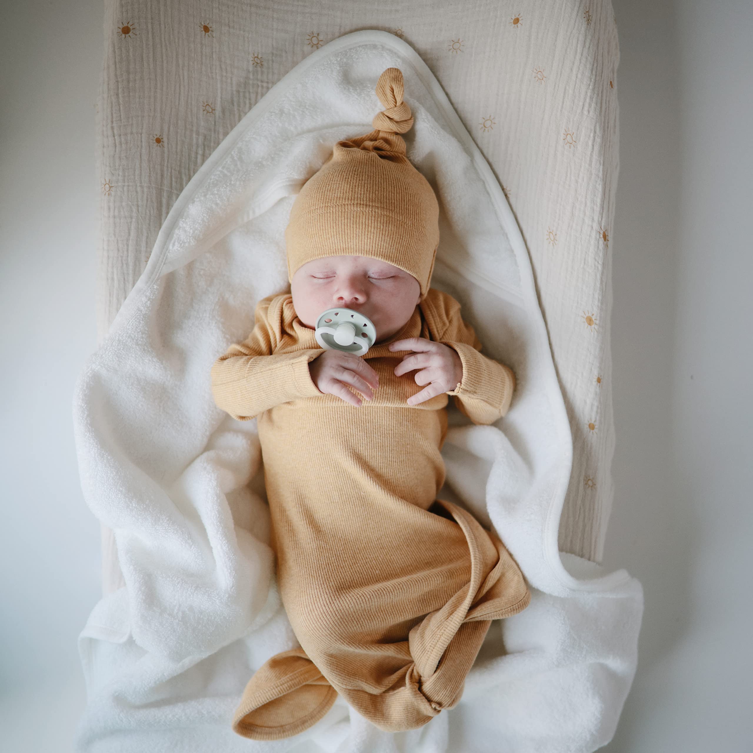 mushie Baby Handtuch mit Kapuze | Kapuzenhandtuch Für Mädchen und Jungen | 100% Baumwolle | 77,5x77,5cm | Baby Badetuch (Pearl-Weiss)