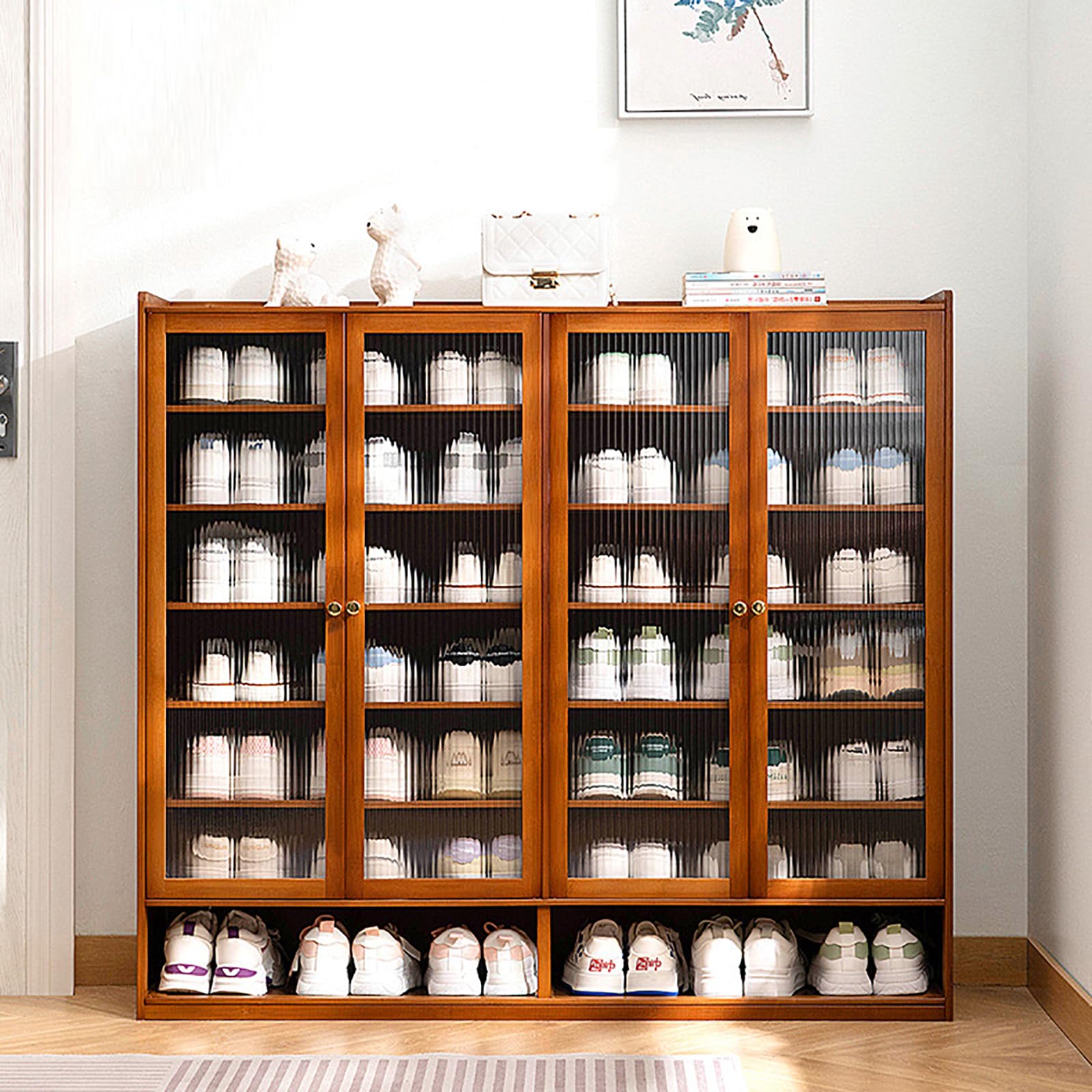 Meuble à chaussures en bois ventilé avec 8 niveaux de rangement et portes en rotin
