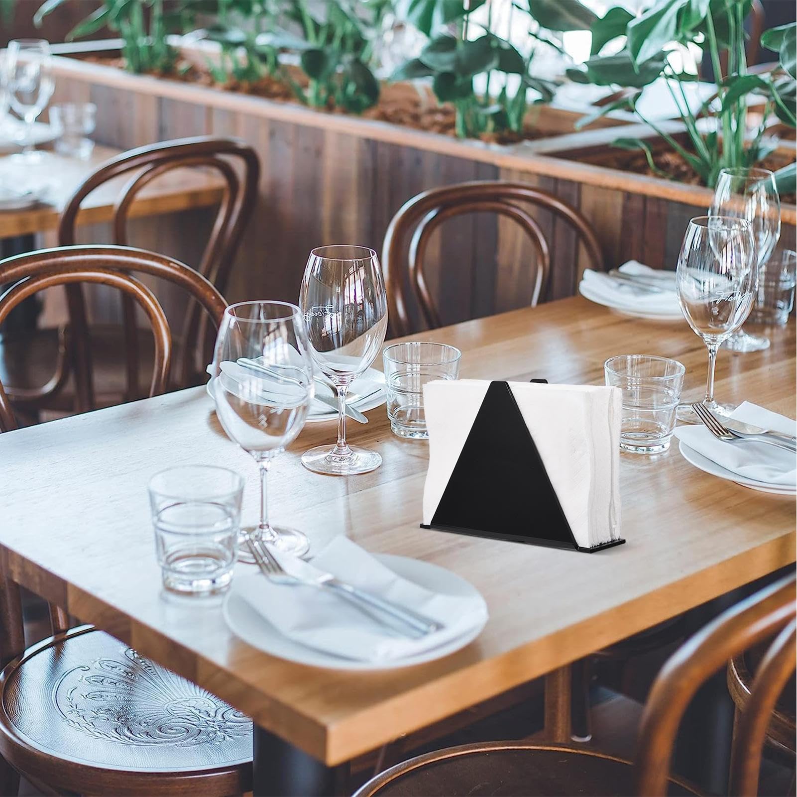 Amazon｜三角ナプキンホルダー, テーブル用アクリル製三角形ティッシュ