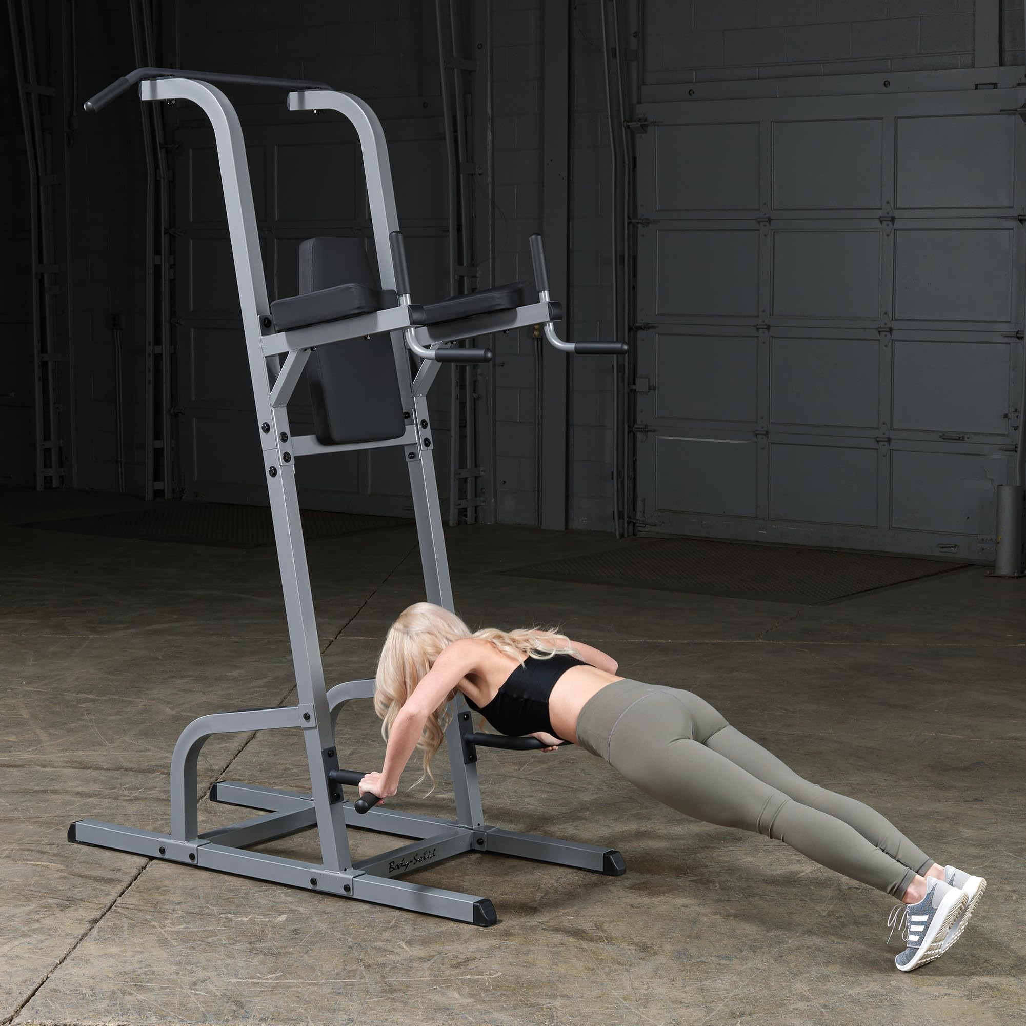 Body-Solid GVKR-82 4in1 Kraftstation I Kniehebe-Station I Klimmzug-Station I Dip-Station I Liegestütz-Station I Black-Edition