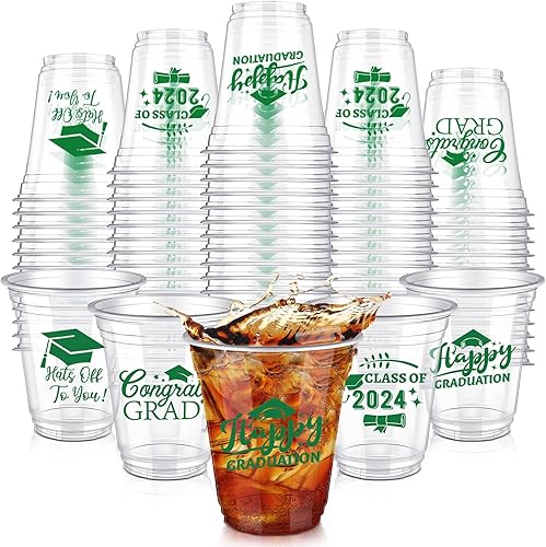 Paquete de 100 vasos desechables de graduación de 12 onzas de plástico desechables para la clase de 2023 Felicidades graduadas elegantes suministros