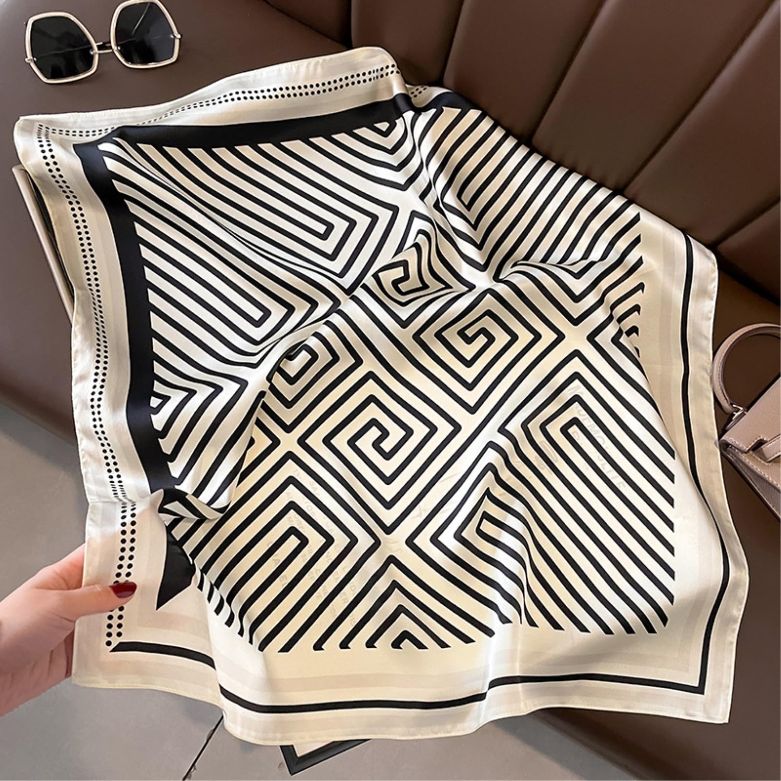 HJDMO - Bufanda griega de seda de morera de 70 cm: estampado geométrico cuadrado para mujer, pañuelo para cuello, bolso de mano, pañuelo de bolsillo, cuadrado, negro y blanco