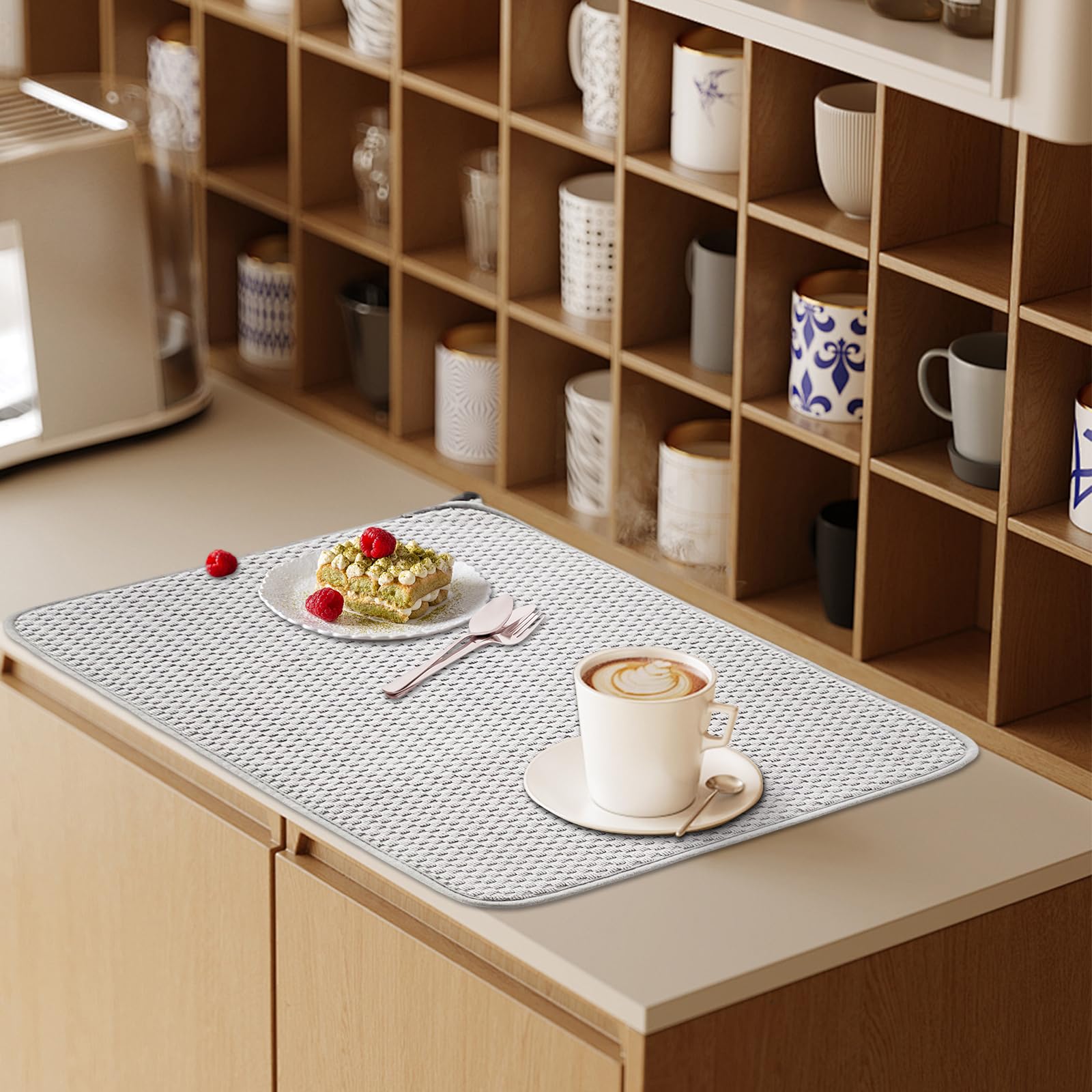 Meirrnyyu XXL Abtropfmatte, saugfähige Mikrofaser-Abtropfmatte, große Größe 61 x 43 cm, Pads für Küchentheke, Kaffee, Regal, unter der Spüle, Hellgrau, 3 Stück
